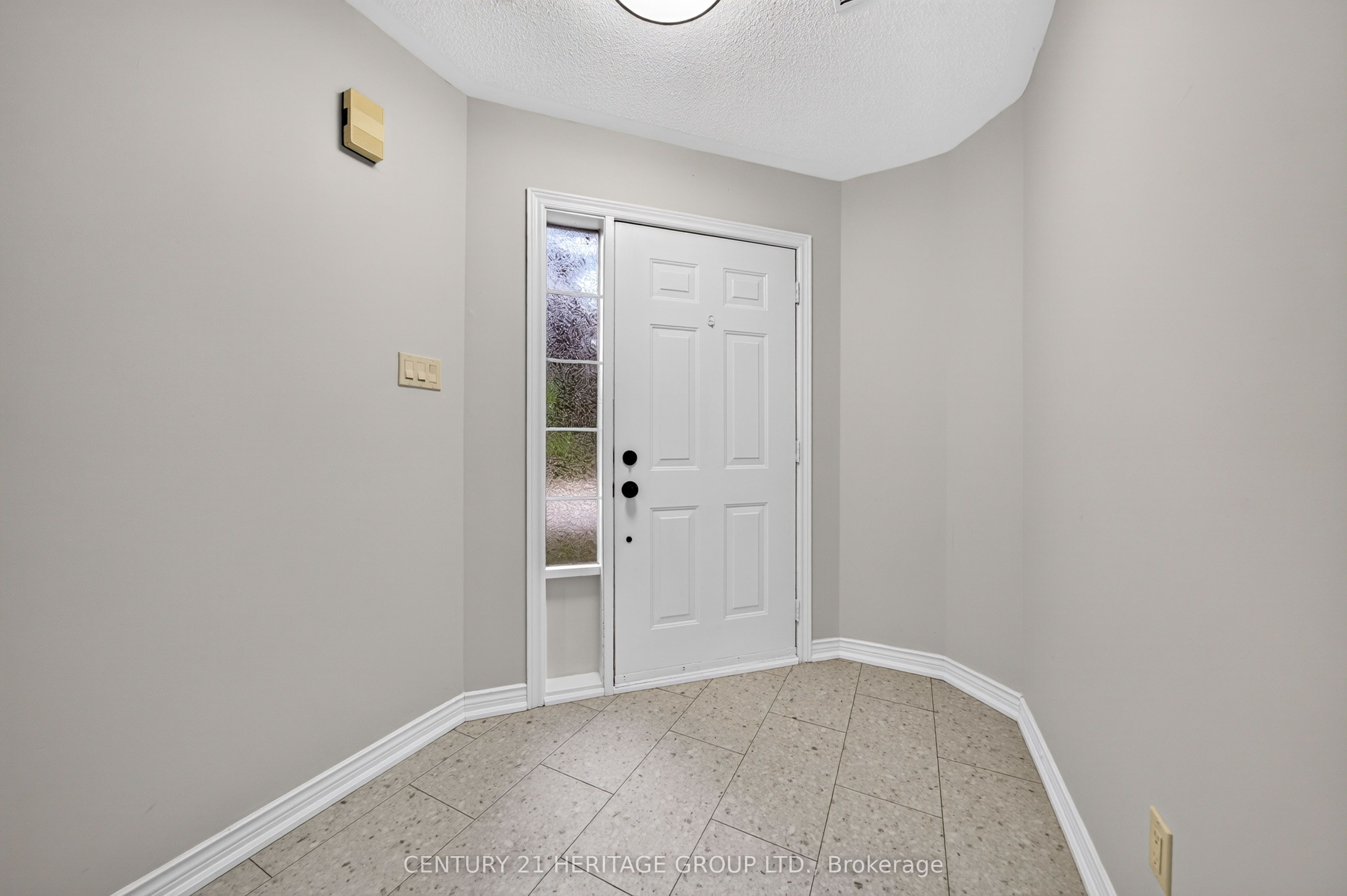 1 Guildpark Pathway 1 Property Photo 5