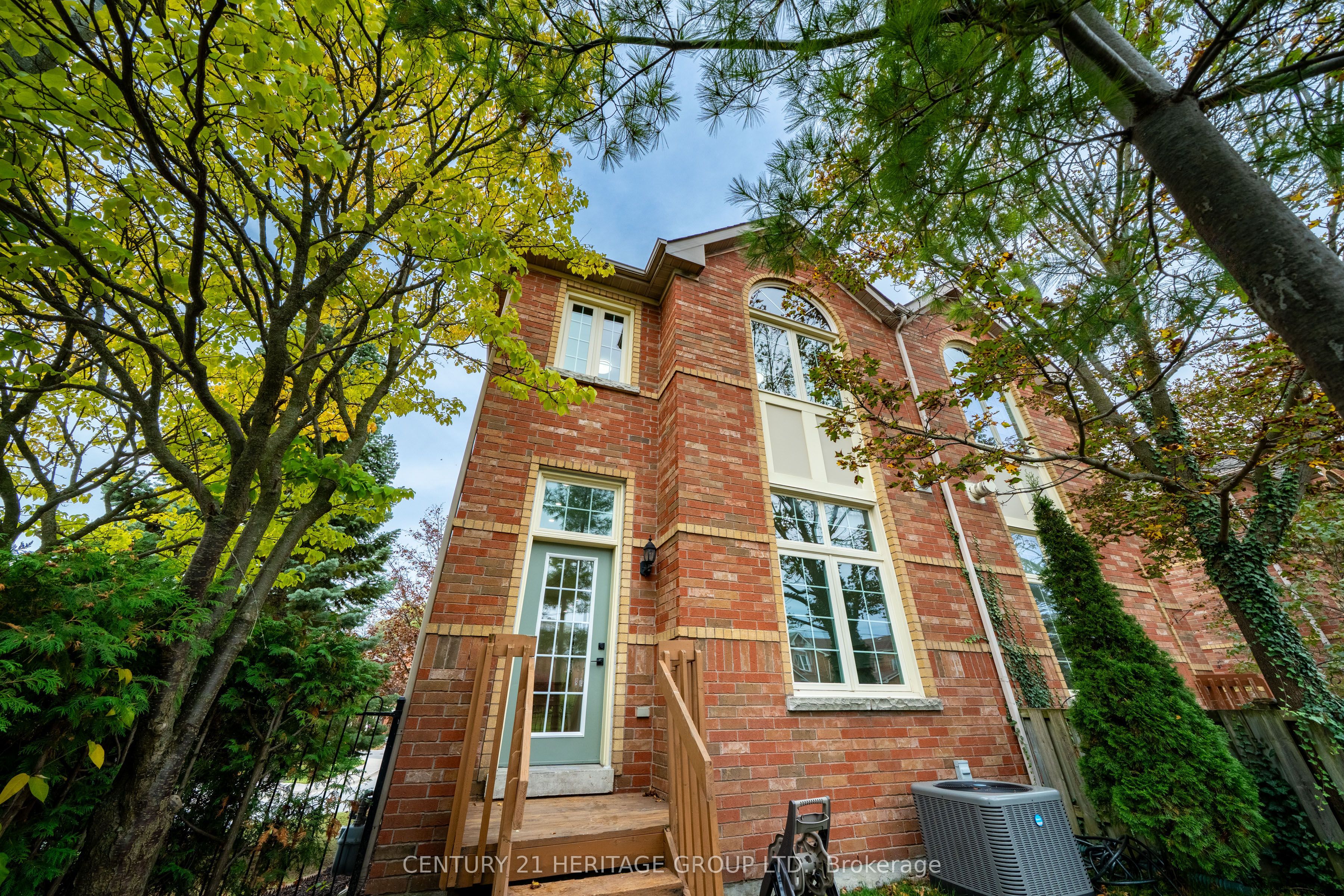1 Guildpark Pathway 1 Property Photo 44