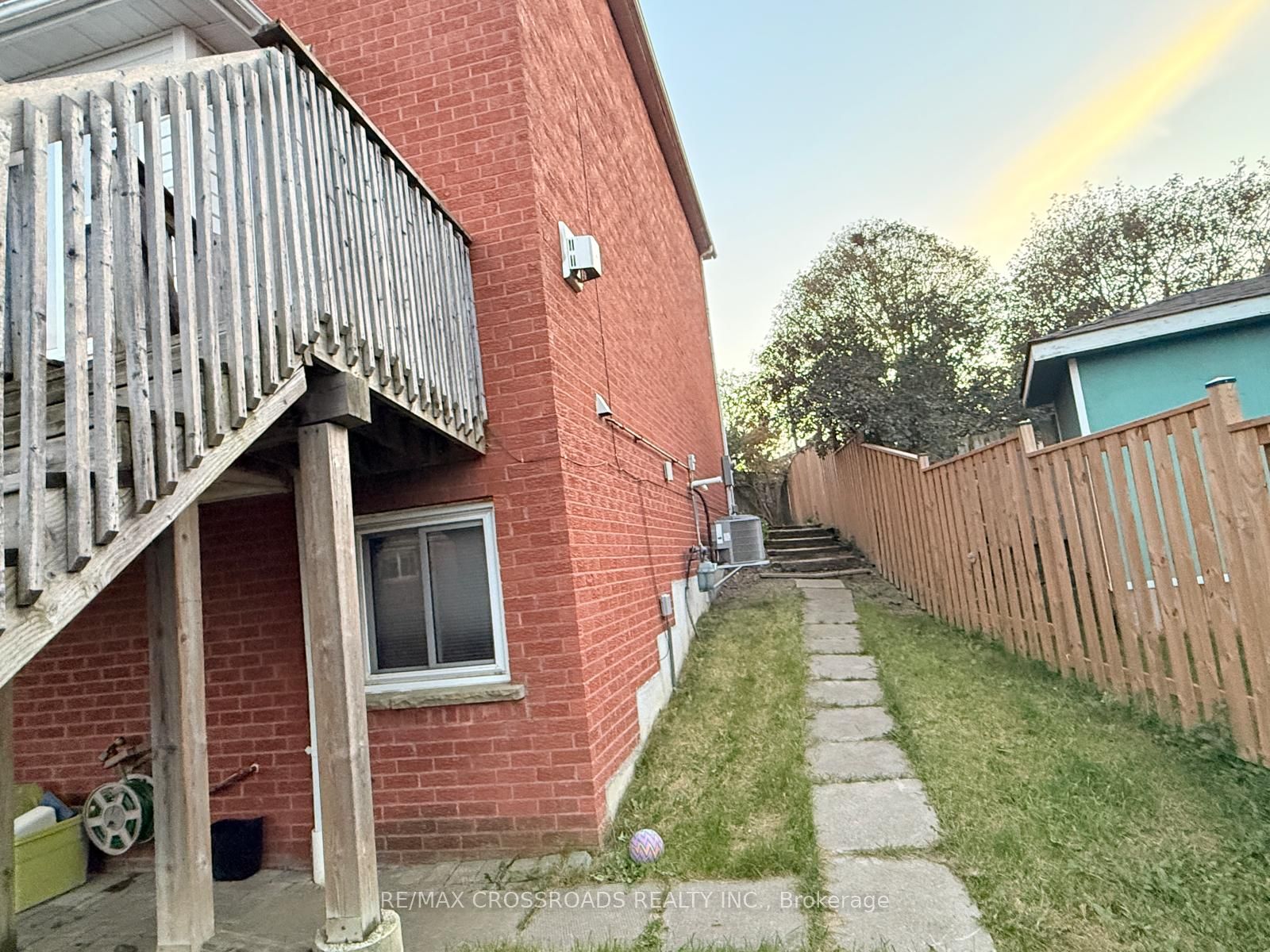 21 Fernbank Place Property Photo 6