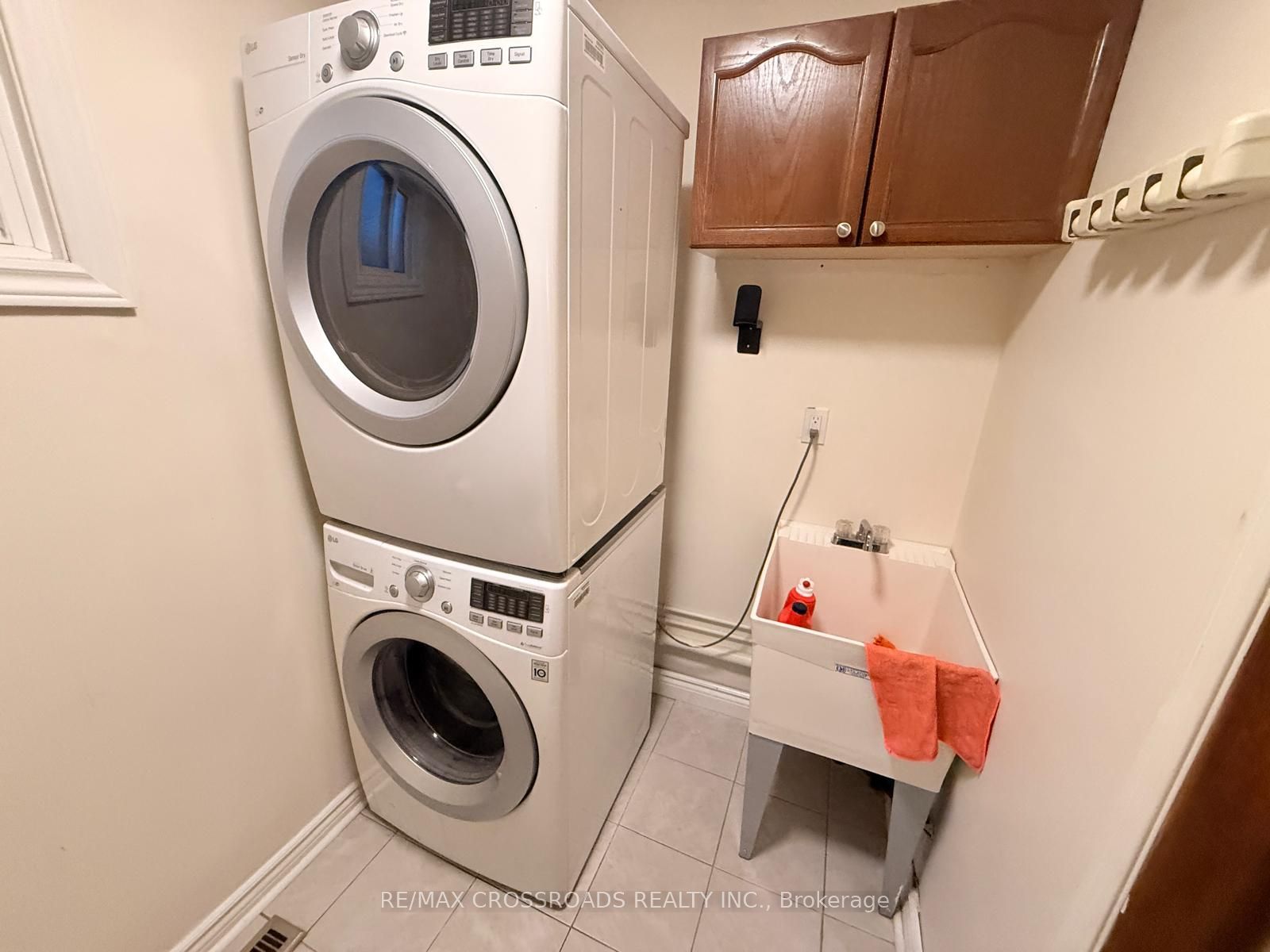 21 Fernbank Place Property Photo 12