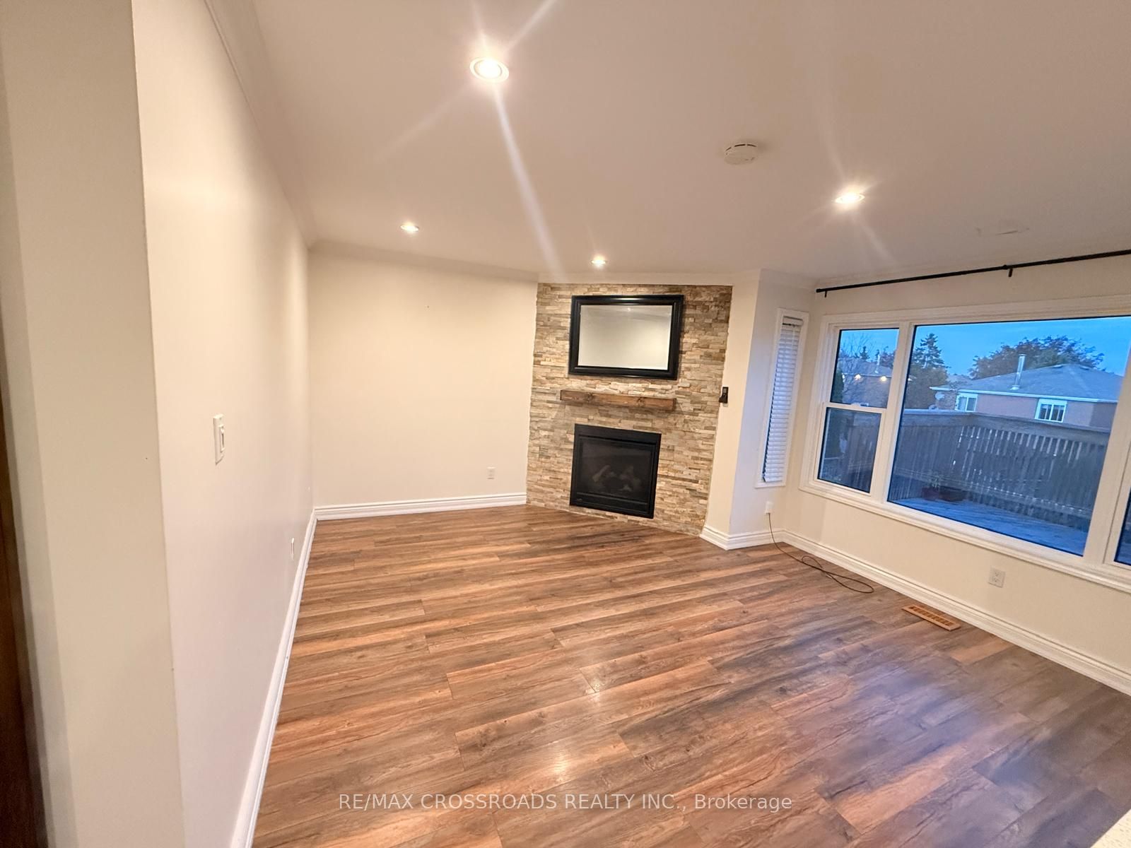 21 Fernbank Place Property Photo 14