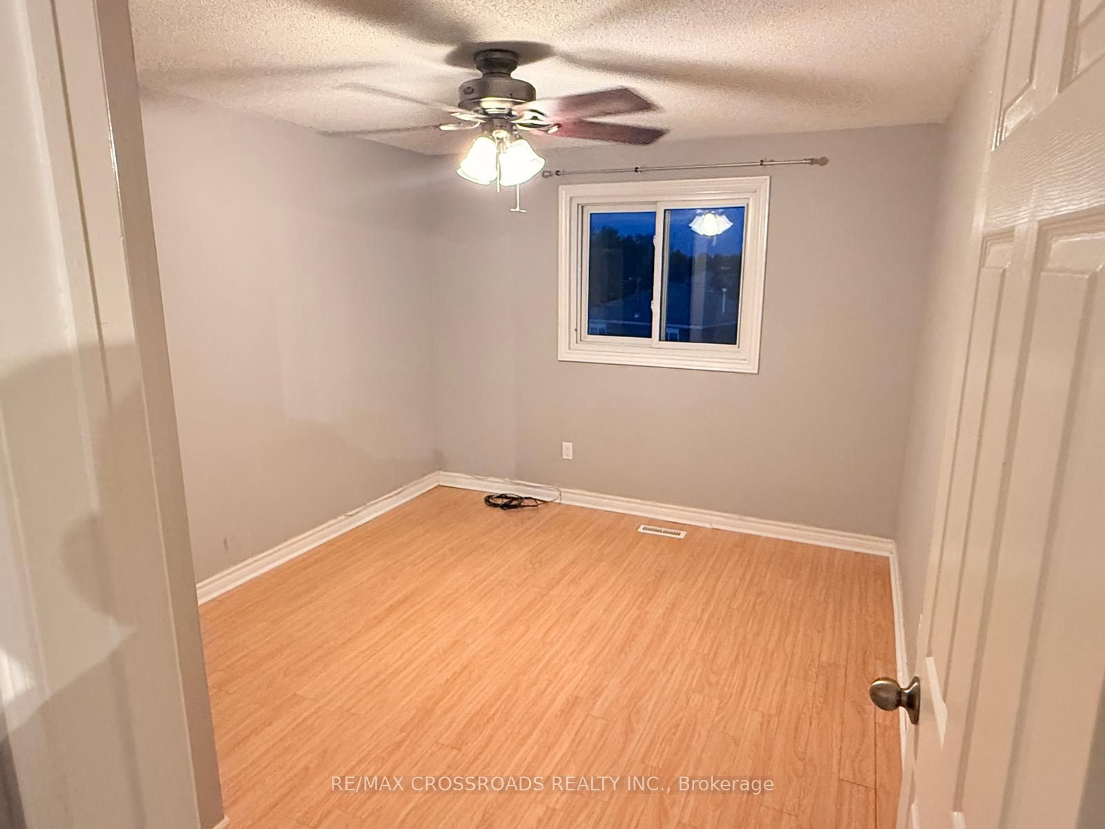 21 Fernbank Place Property Photo 28