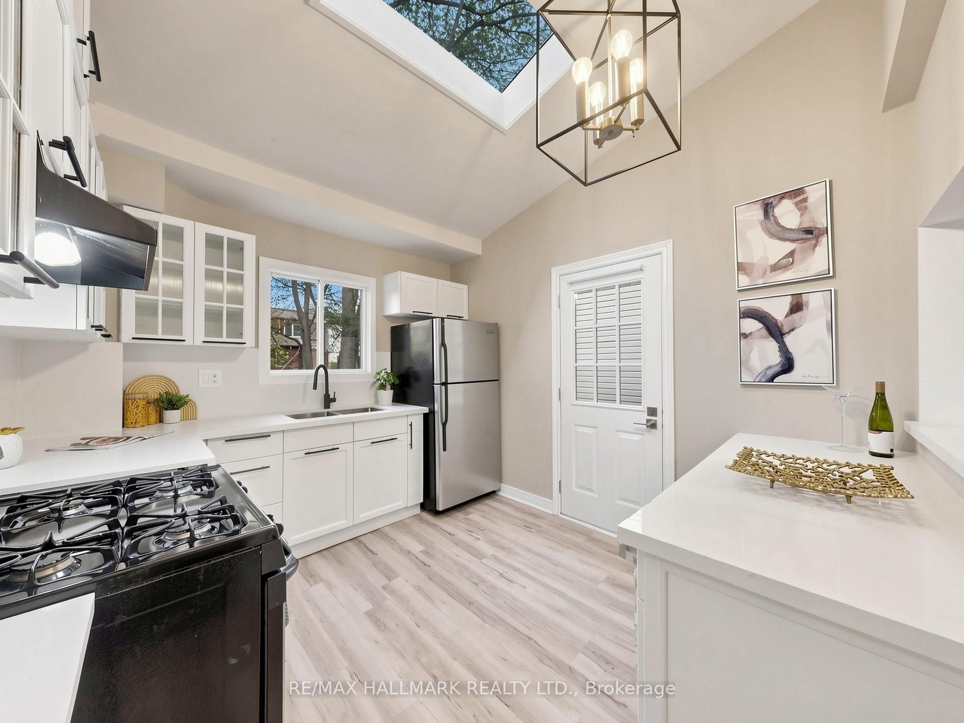 211 Golfview Avenue Property Photo 14