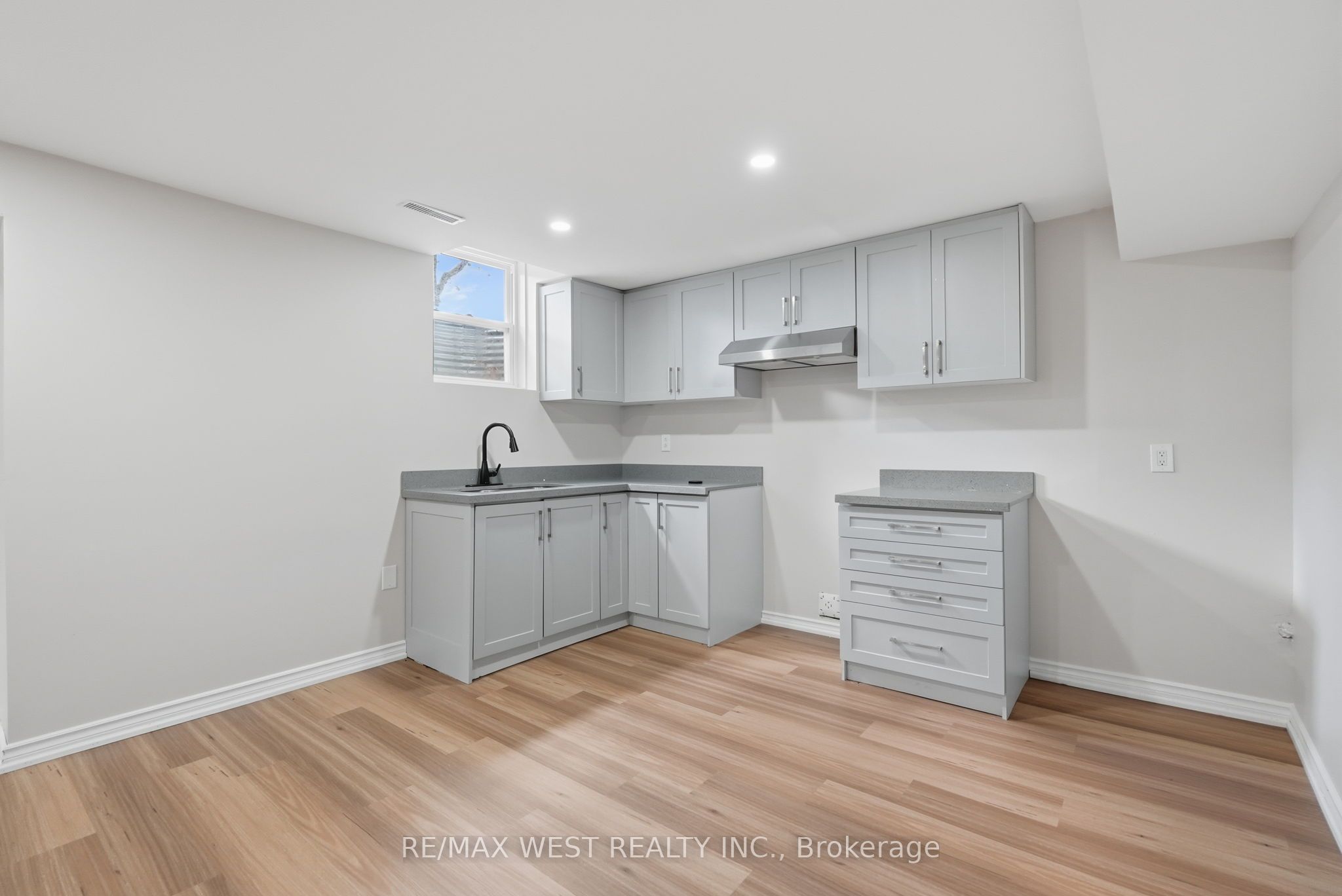 60 Furrow Drive Property Photo 27