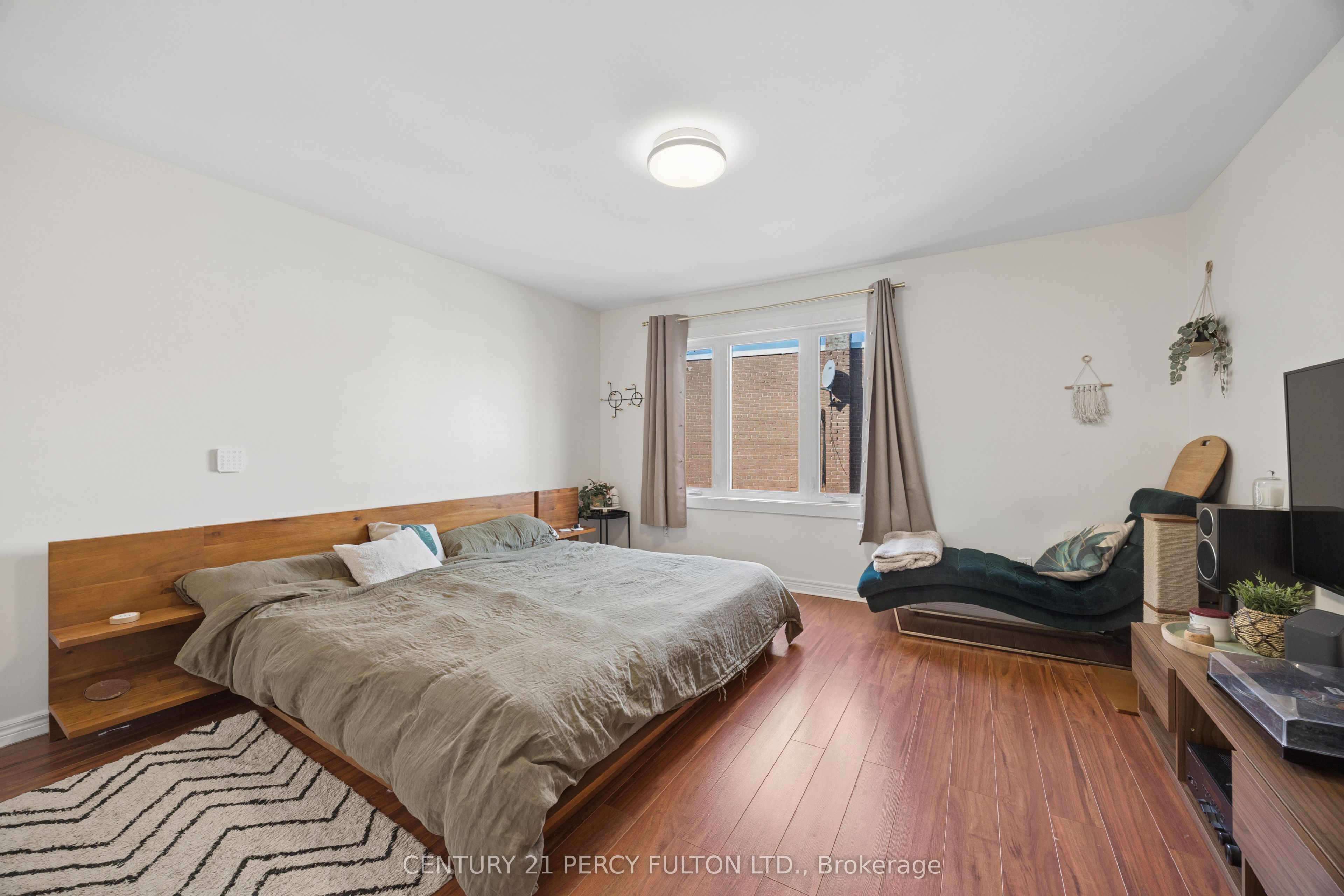 740 Kennedy Road 58b Property Photo 11