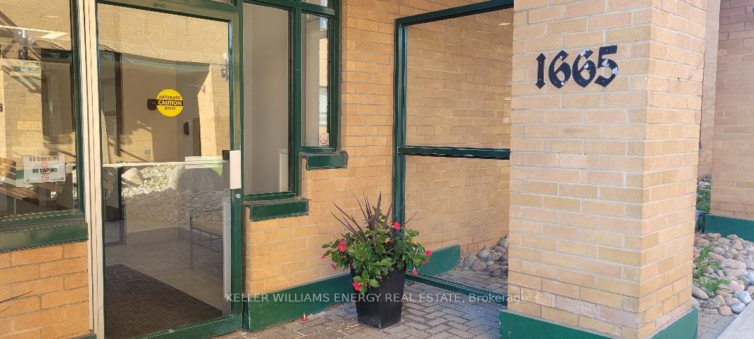 1665 Pickering Parkway #807 Property Photo 2