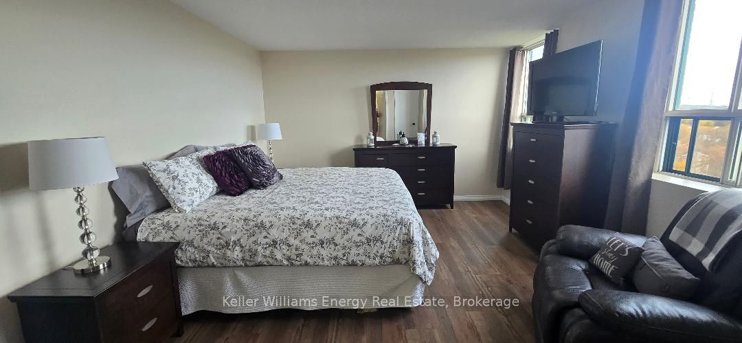 1665 Pickering Parkway #807 Property Photo 24