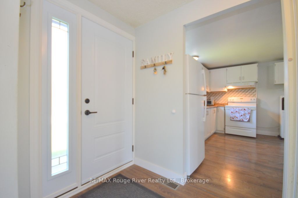 1084 Norman Crescent Property Photo 6
