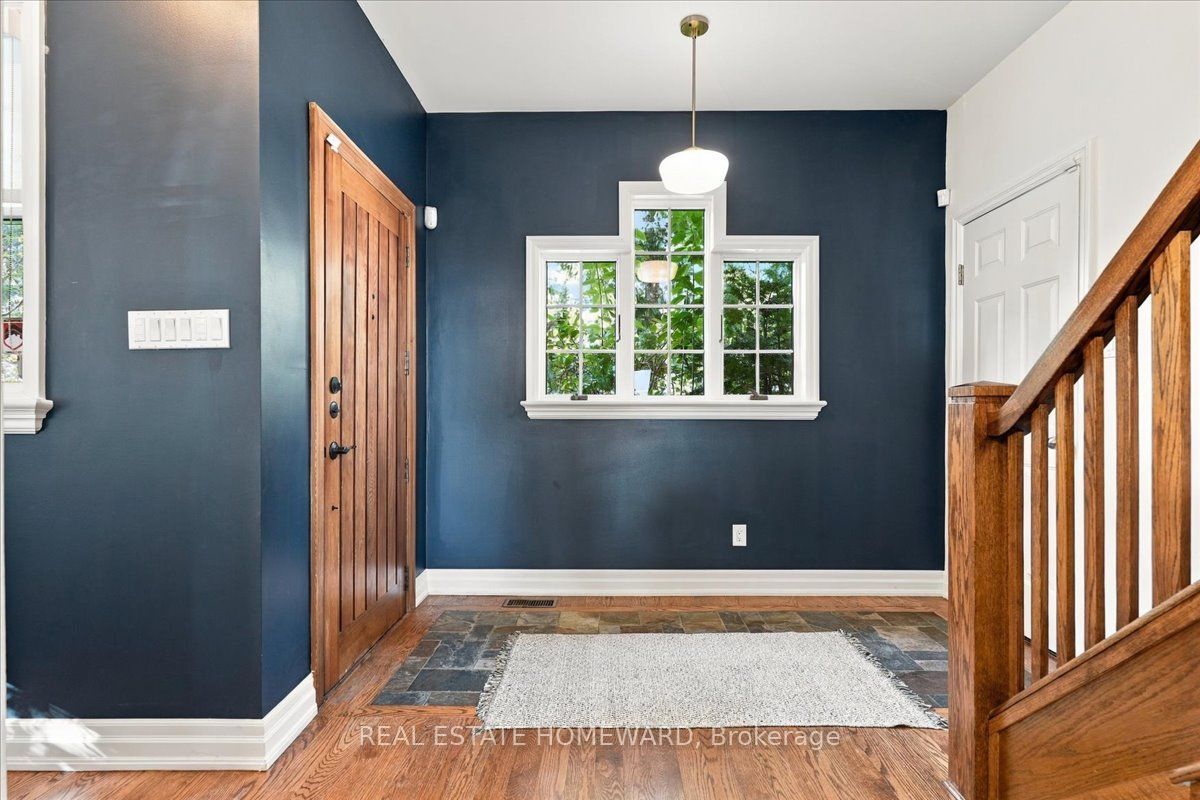 35 Springbank Avenue Property Photo 3
