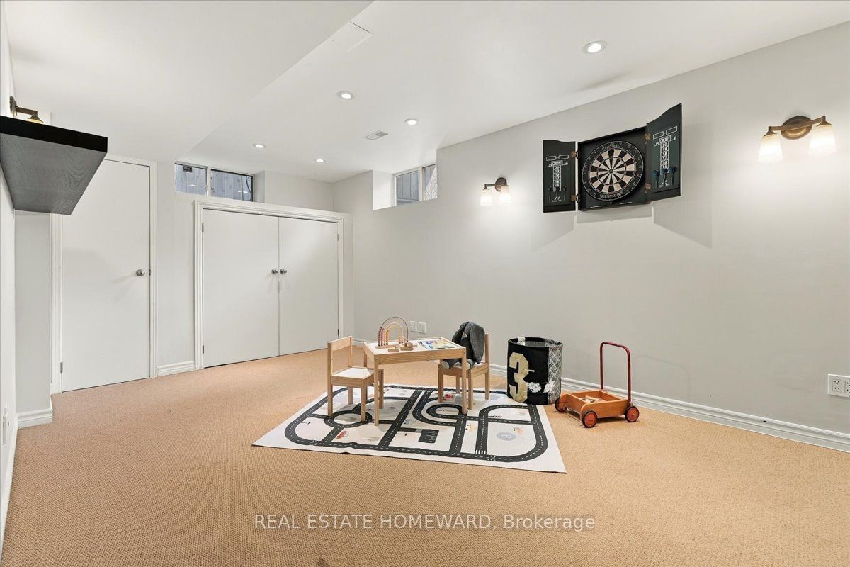 35 Springbank Avenue Property Photo 36