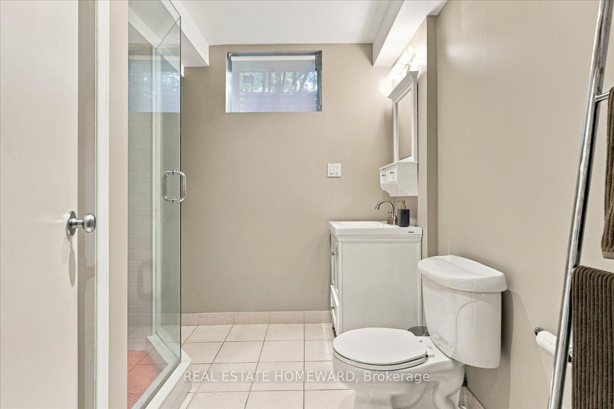 35 Springbank Avenue Property Photo 37