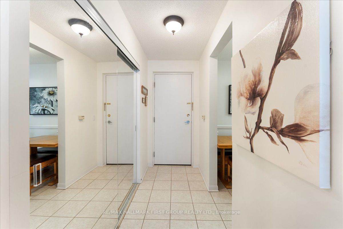1400 The Esplanade N 607 Property Photo 9