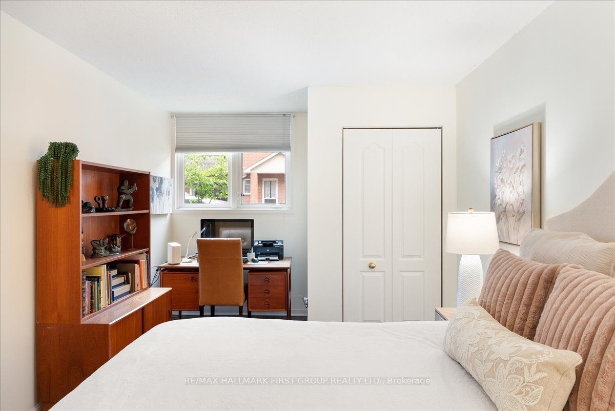 1400 The Esplanade N 607 Property Photo 15