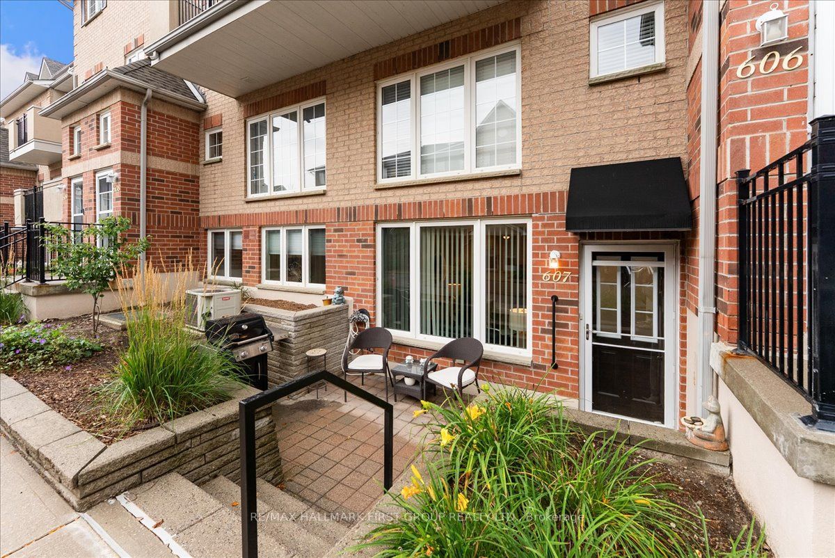 1400 The Esplanade N 607 Property Photo 22