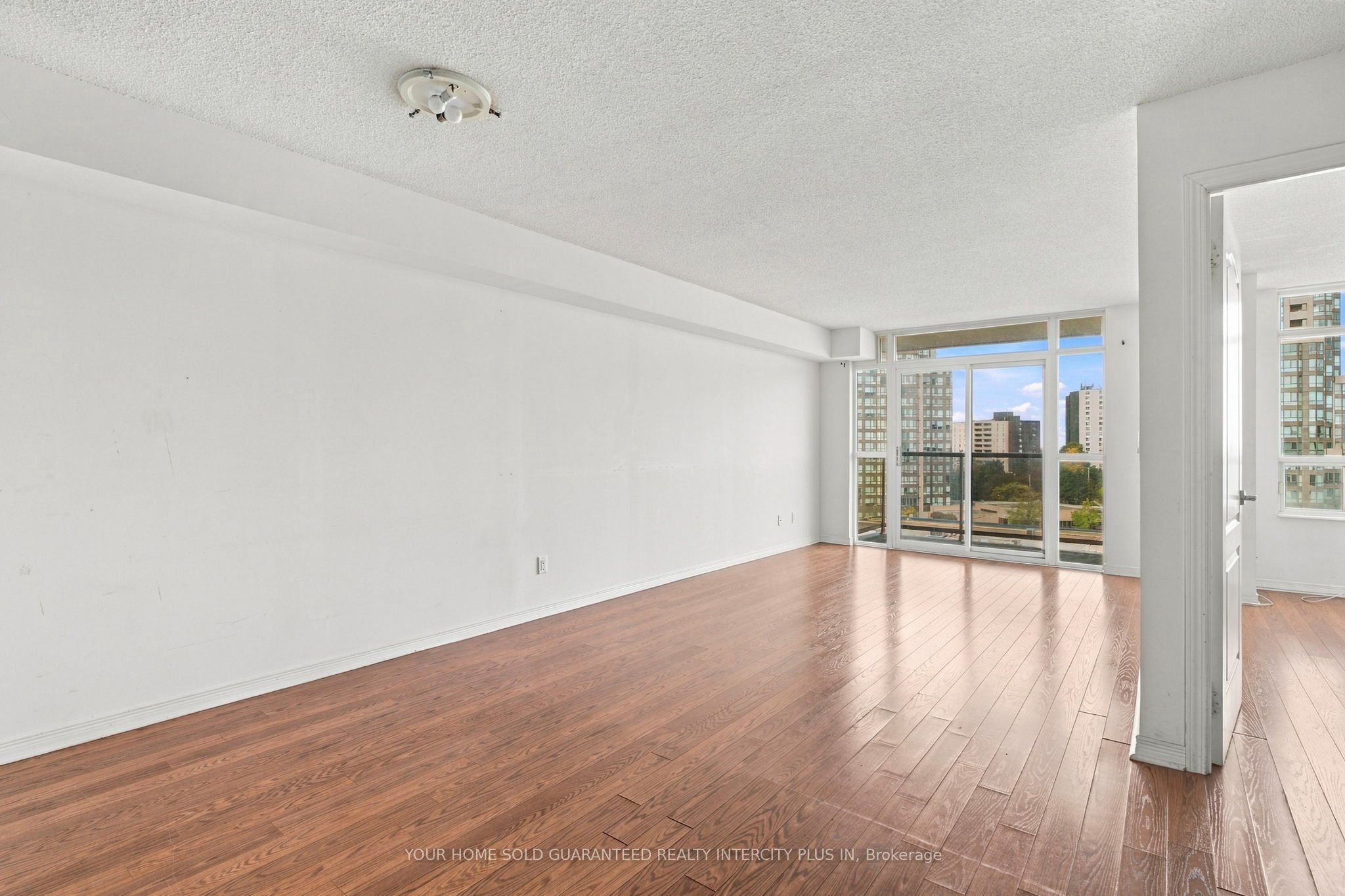 3650 Kingston Road 802 Property Photo 14