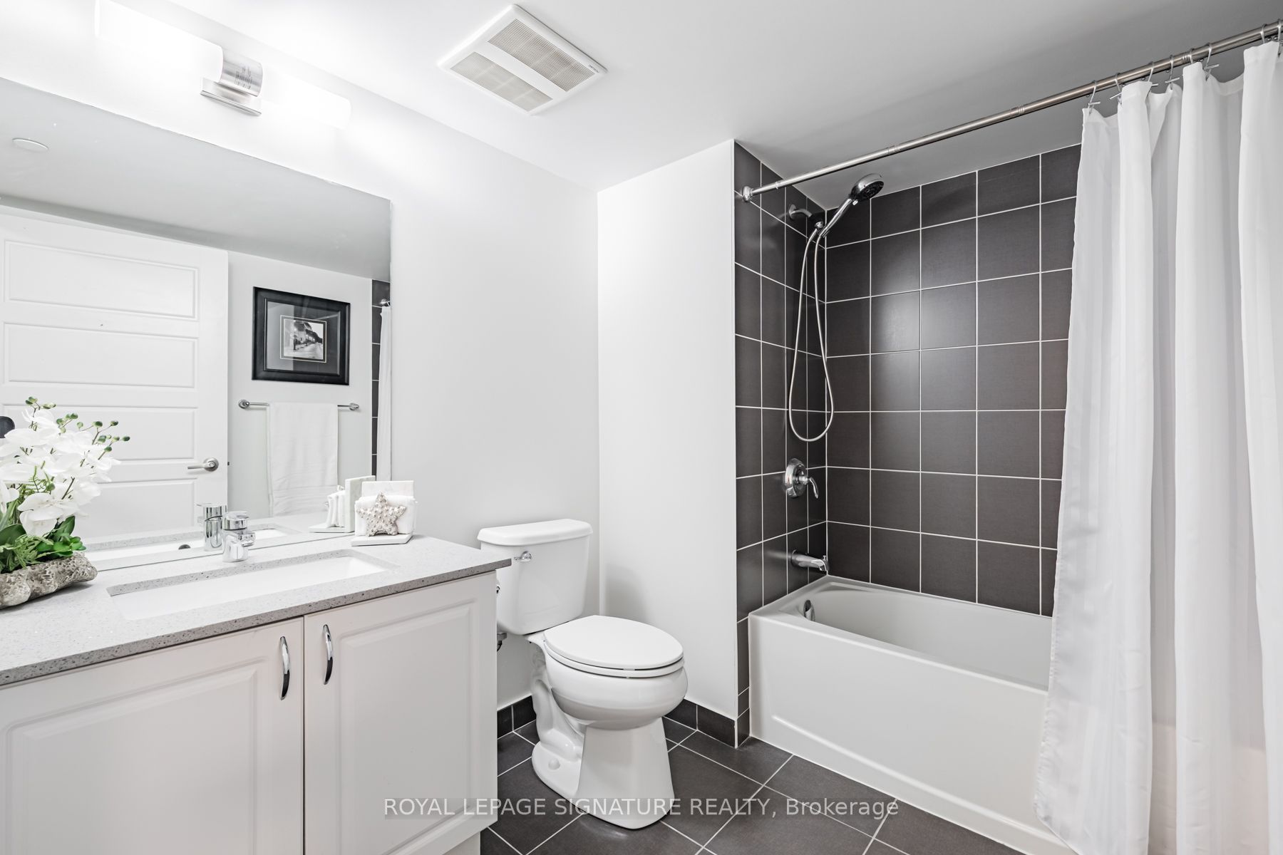 1255 Bayly Street 1206 Property Photo 30