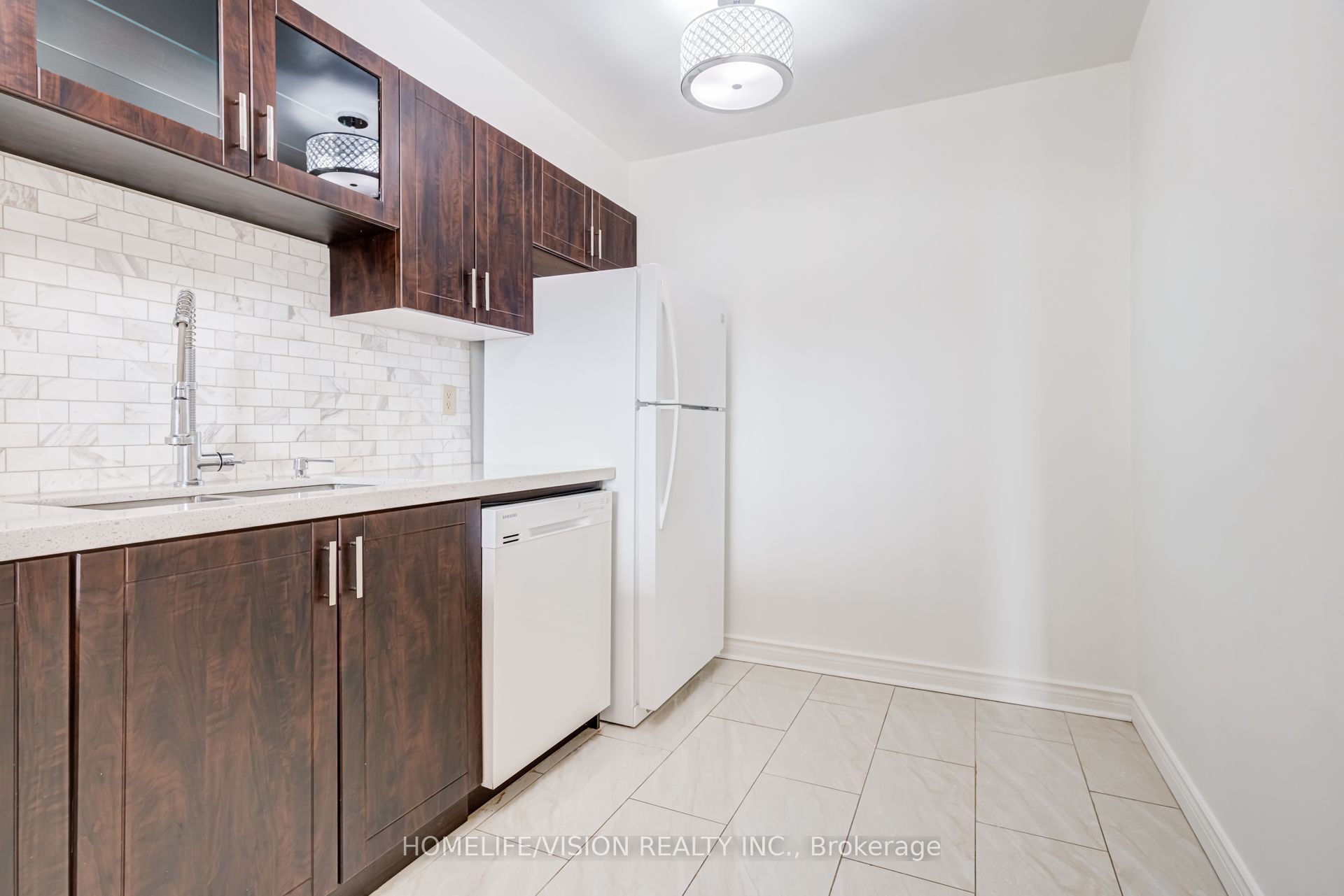 2365 Kennedy Road 1207 Property Photo 7