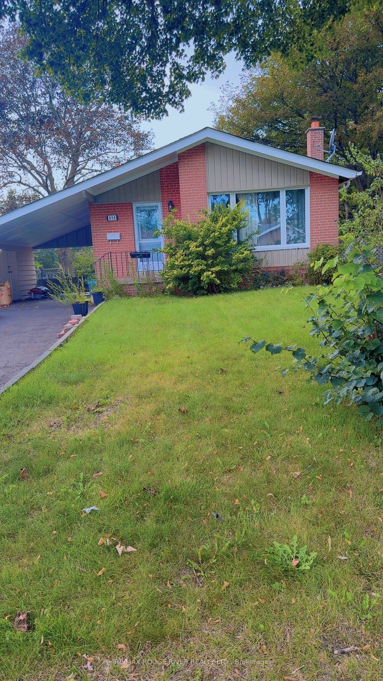 858 Chapleau Drive Basement Property Photo 2
