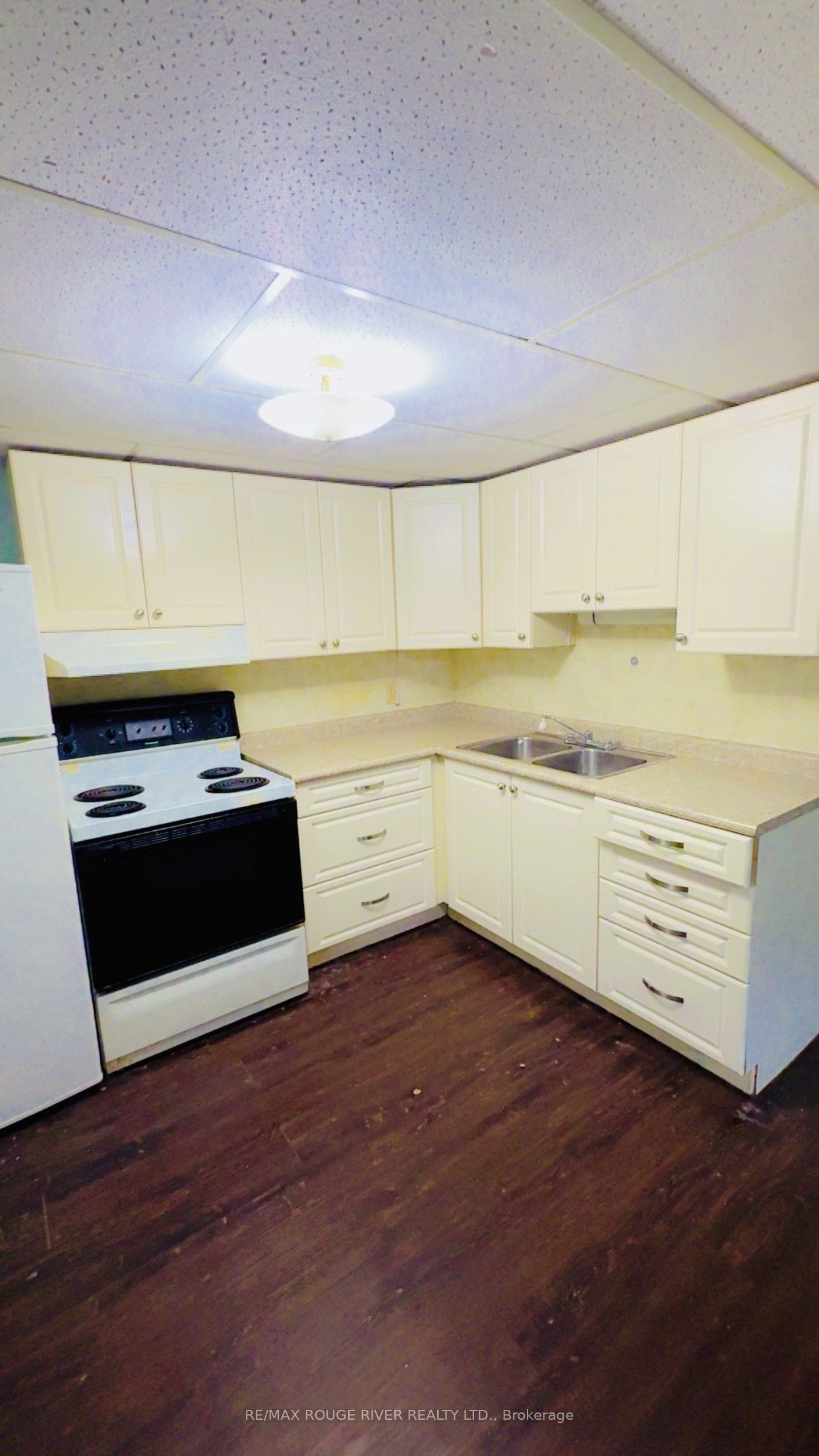 858 Chapleau Drive Basement Property Photo 6