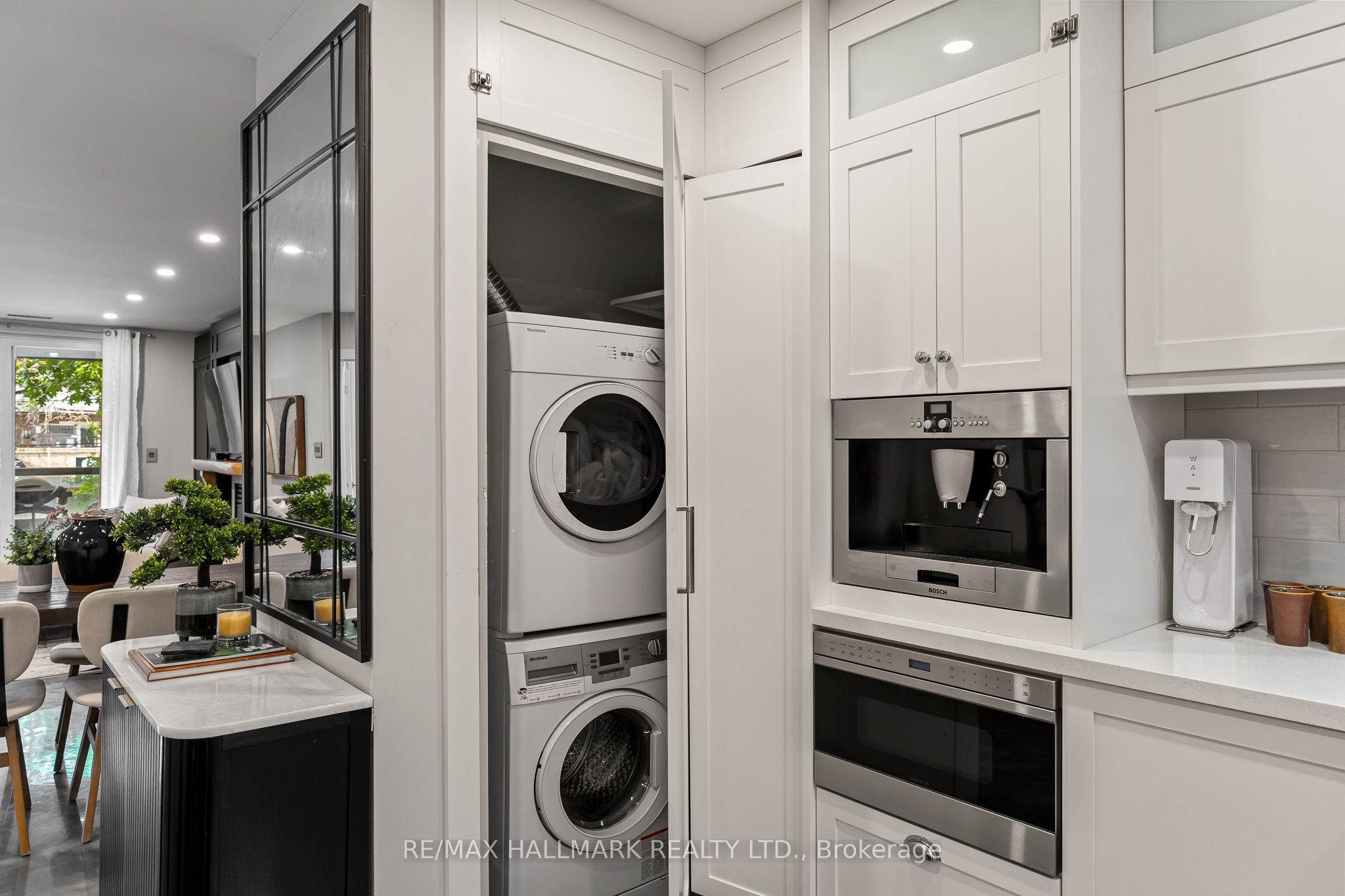 2365 Queen Street E 201 Property Photo 12