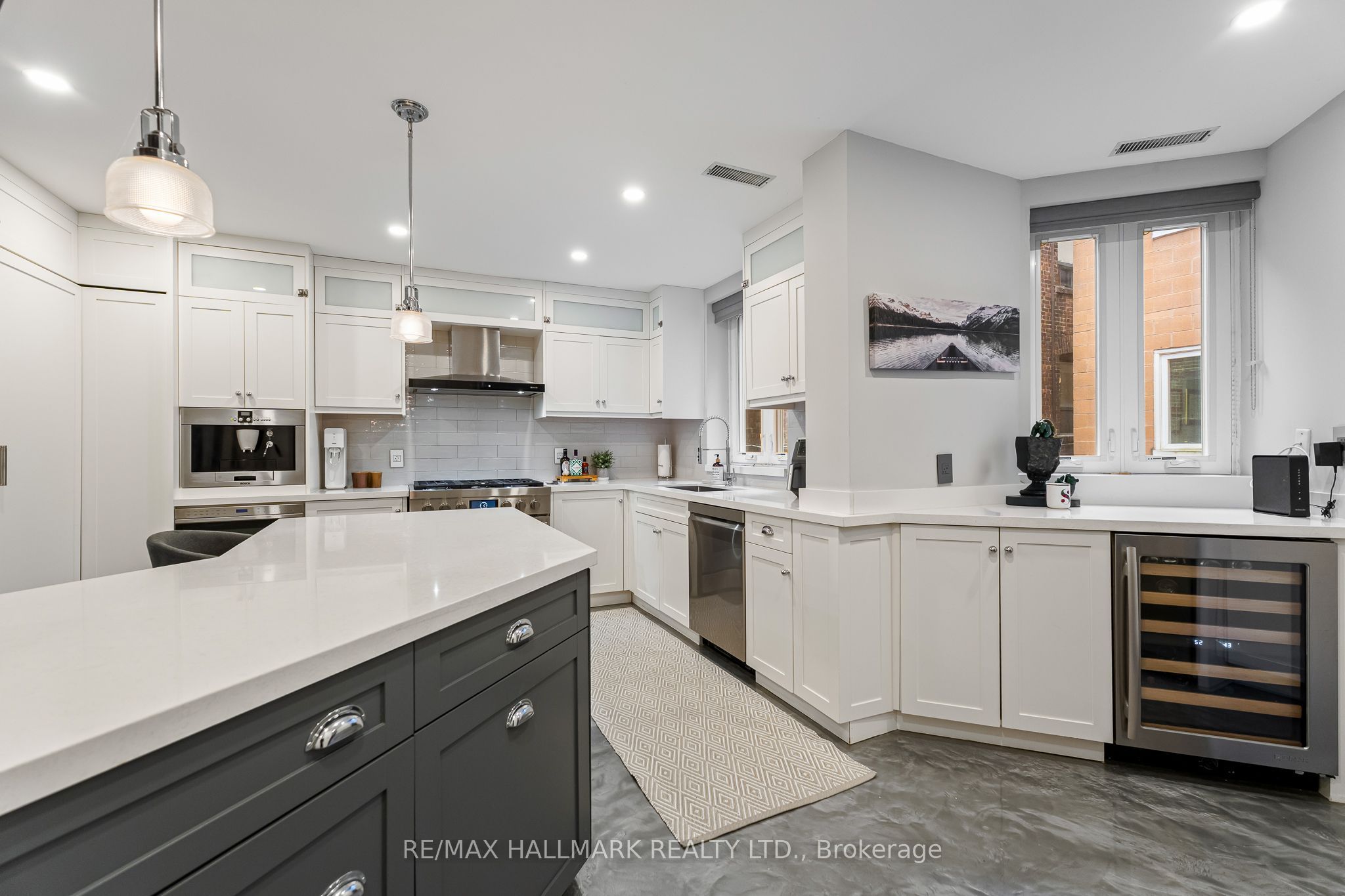 2365 Queen Street E 201 Property Photo 15