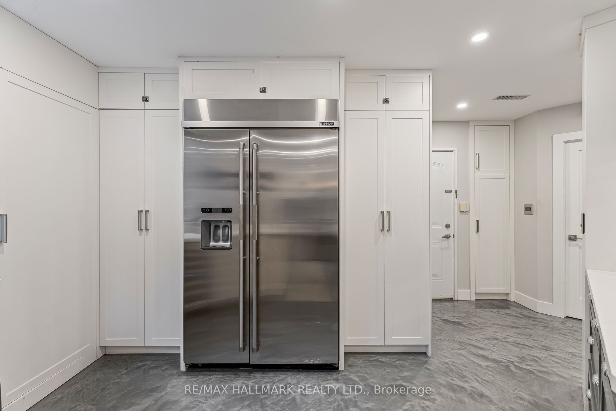 2365 Queen Street E 201 Property Photo 16