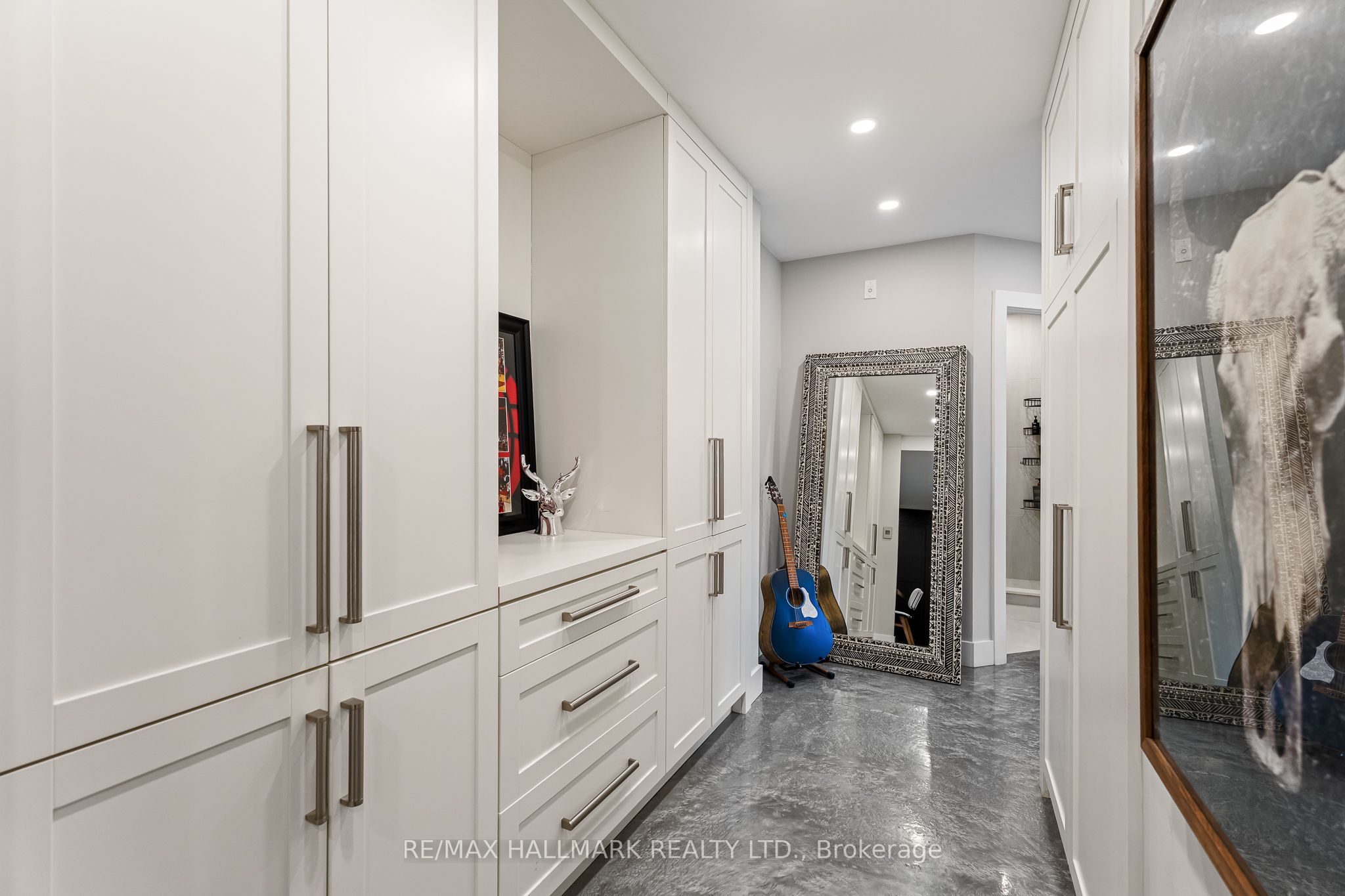 2365 Queen Street E 201 Property Photo 19