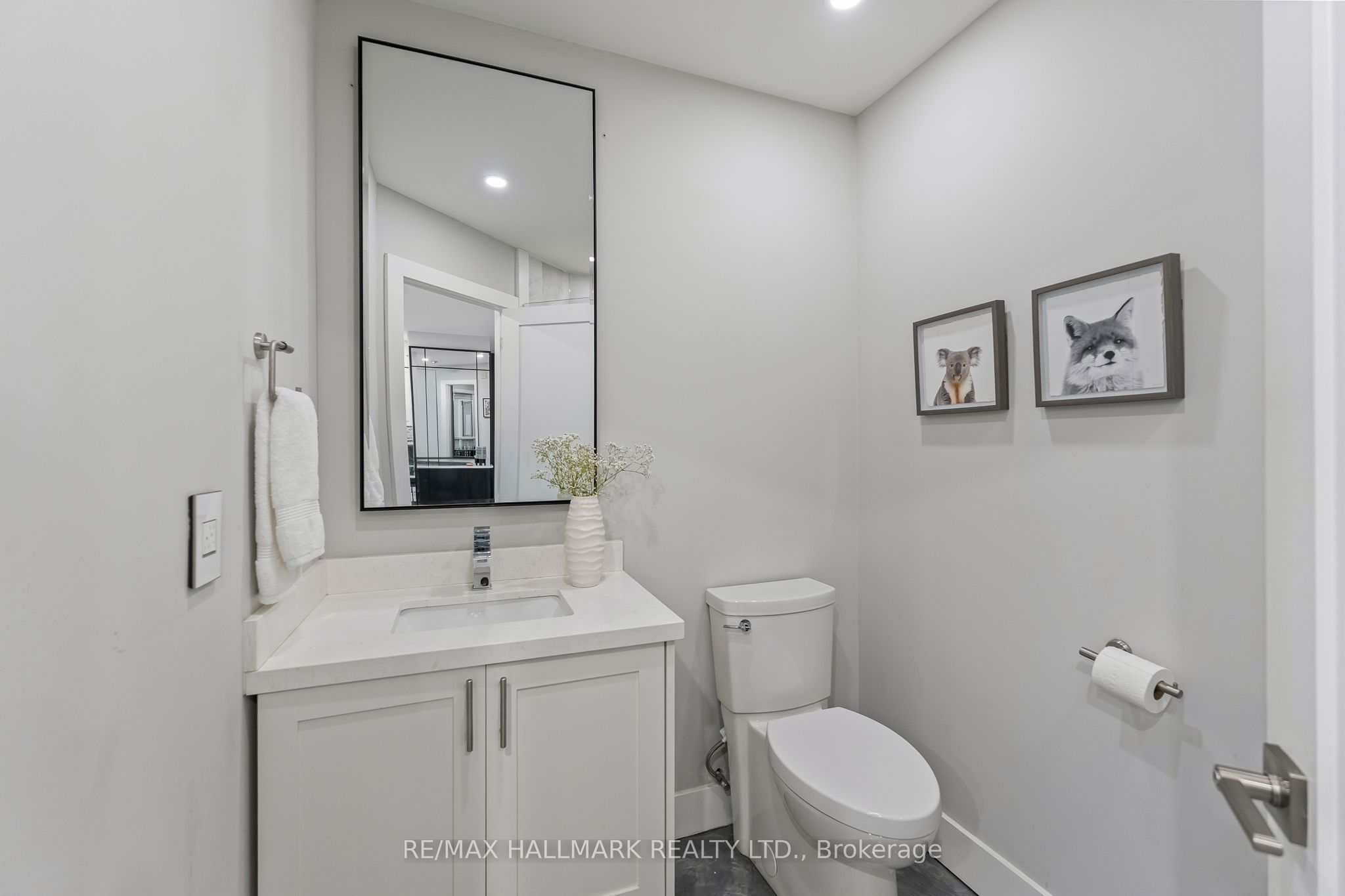 2365 Queen Street E 201 Property Photo 26