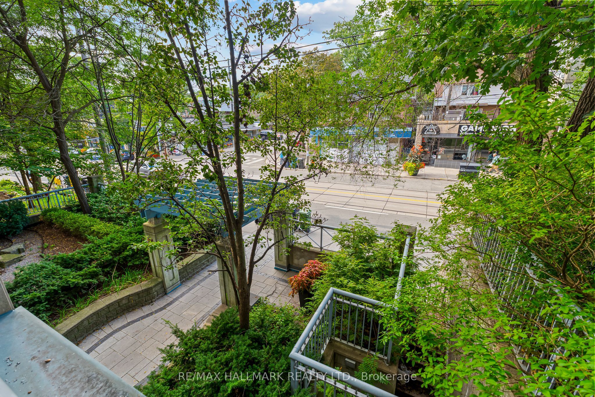 2365 Queen Street E 201 Property Photo 29