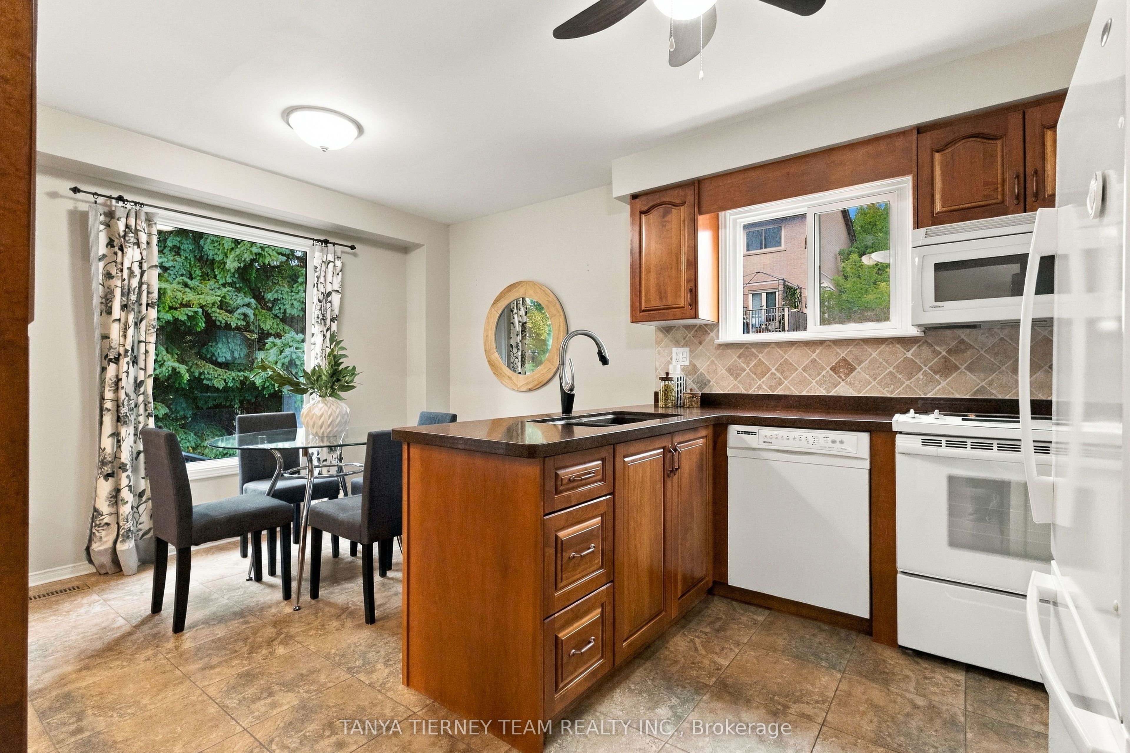 25 Coulton Court Property Photo 16