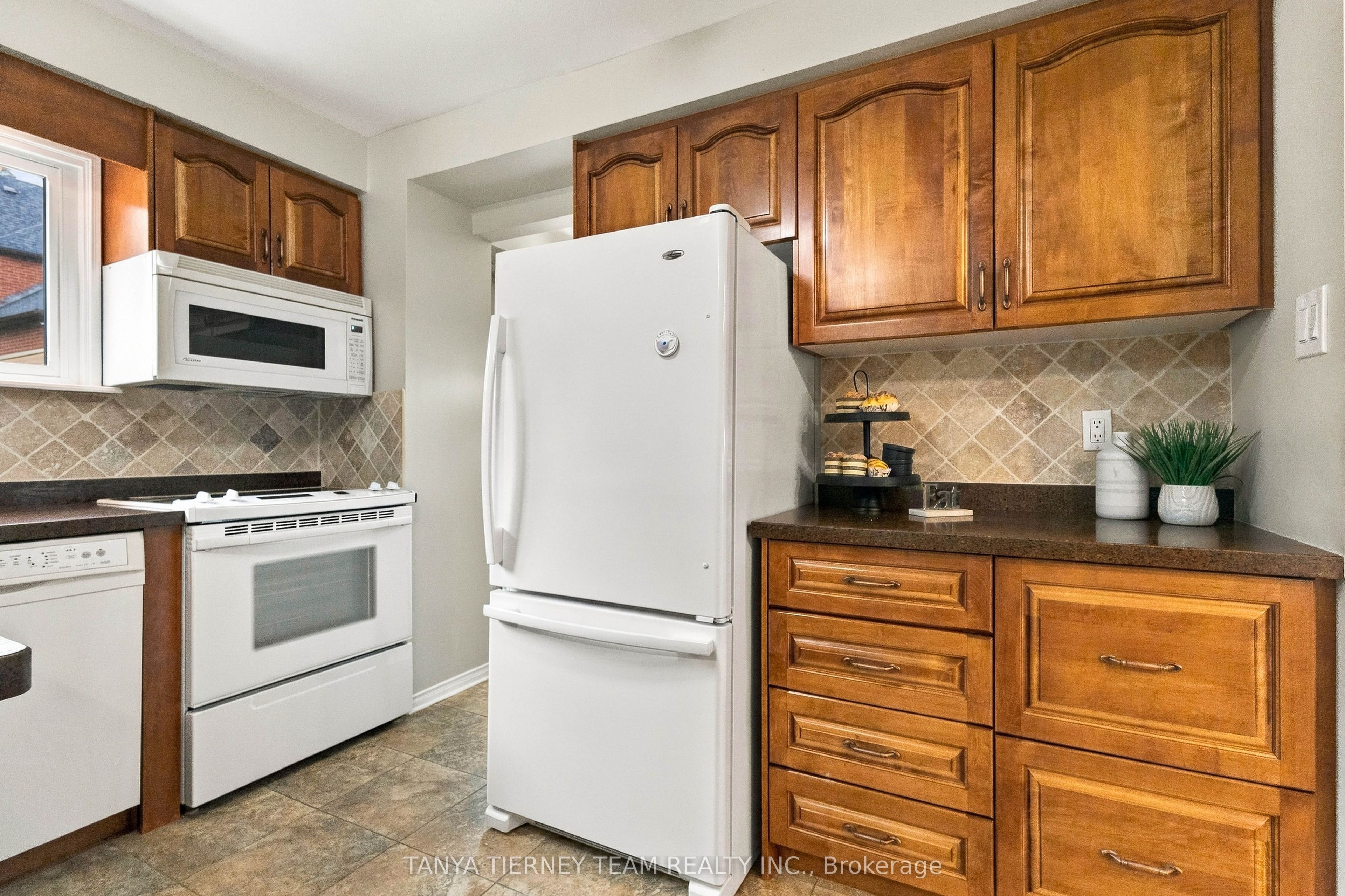 25 Coulton Court Property Photo 17