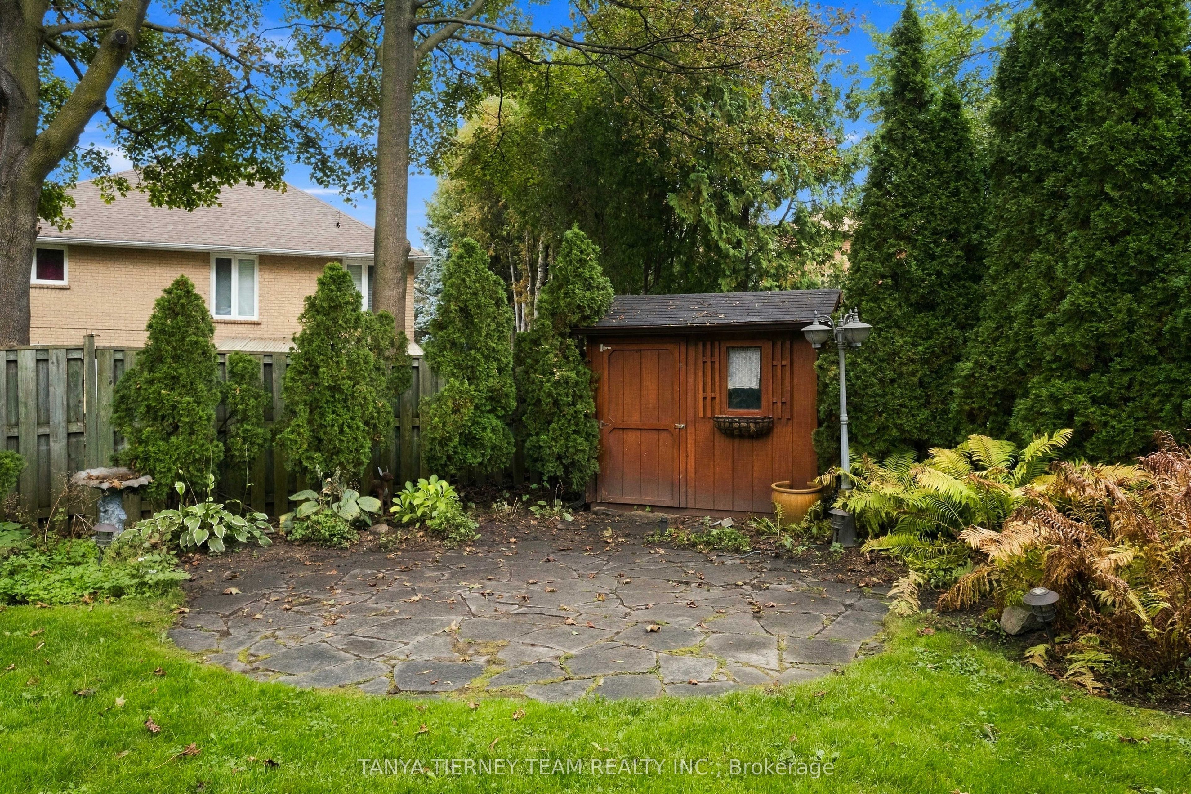 25 Coulton Court Property Photo 43