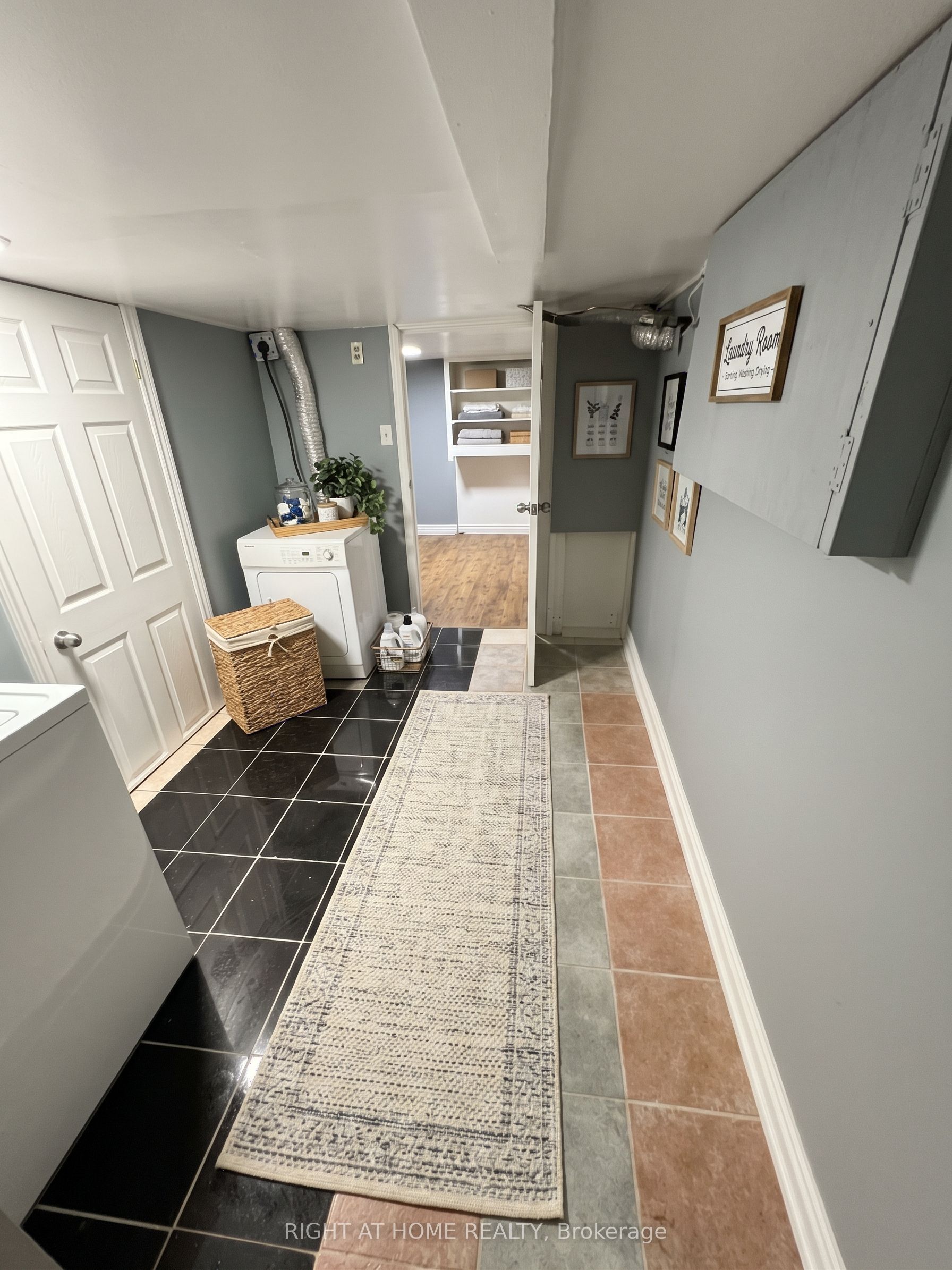 683 Mortimer Avenue Property Photo 22
