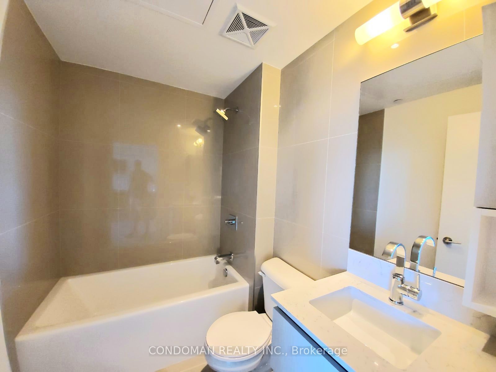 30 Baseball Place 926 Property Photo 10