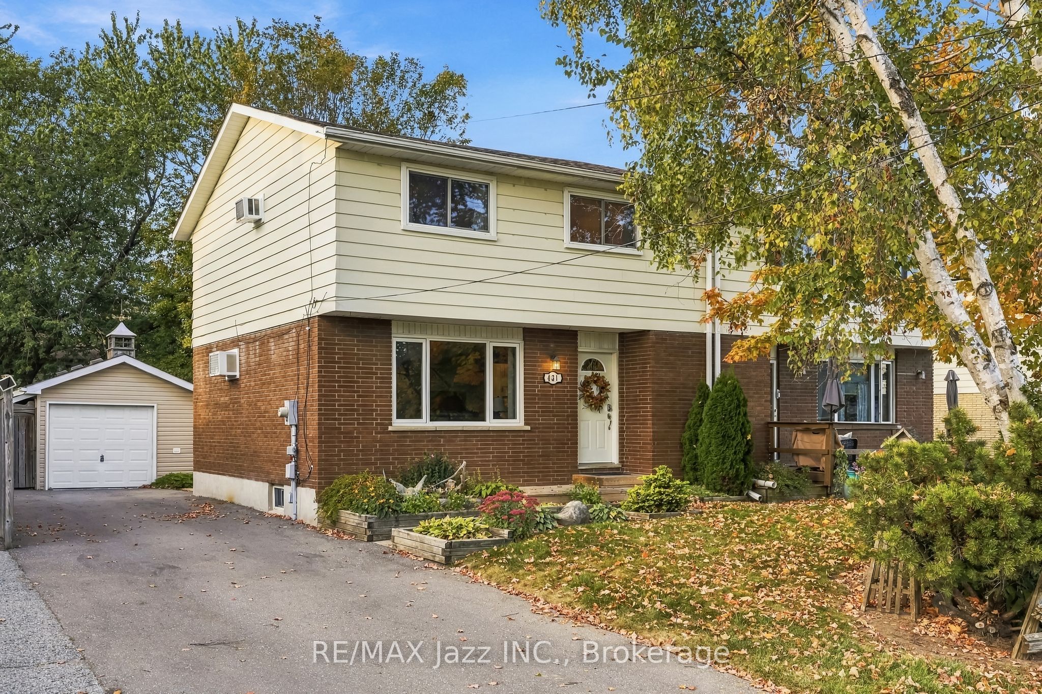 431 Bay Street Property Photo 1
