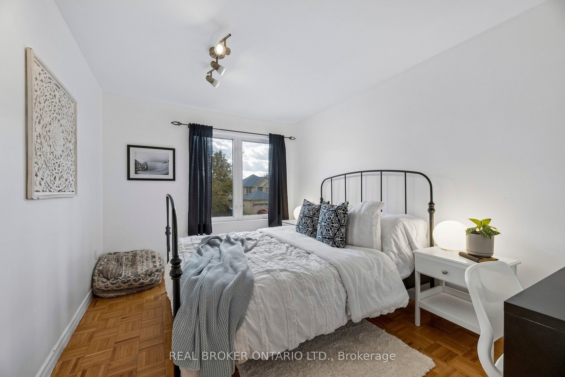 22 Ravenscroft Road Property Photo 29