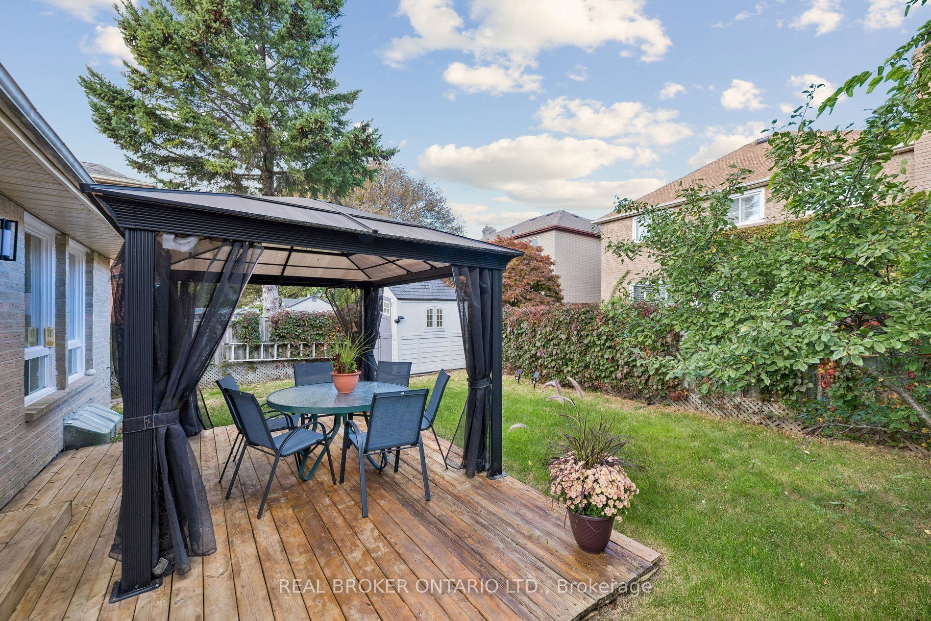 22 Ravenscroft Road Property Photo 44