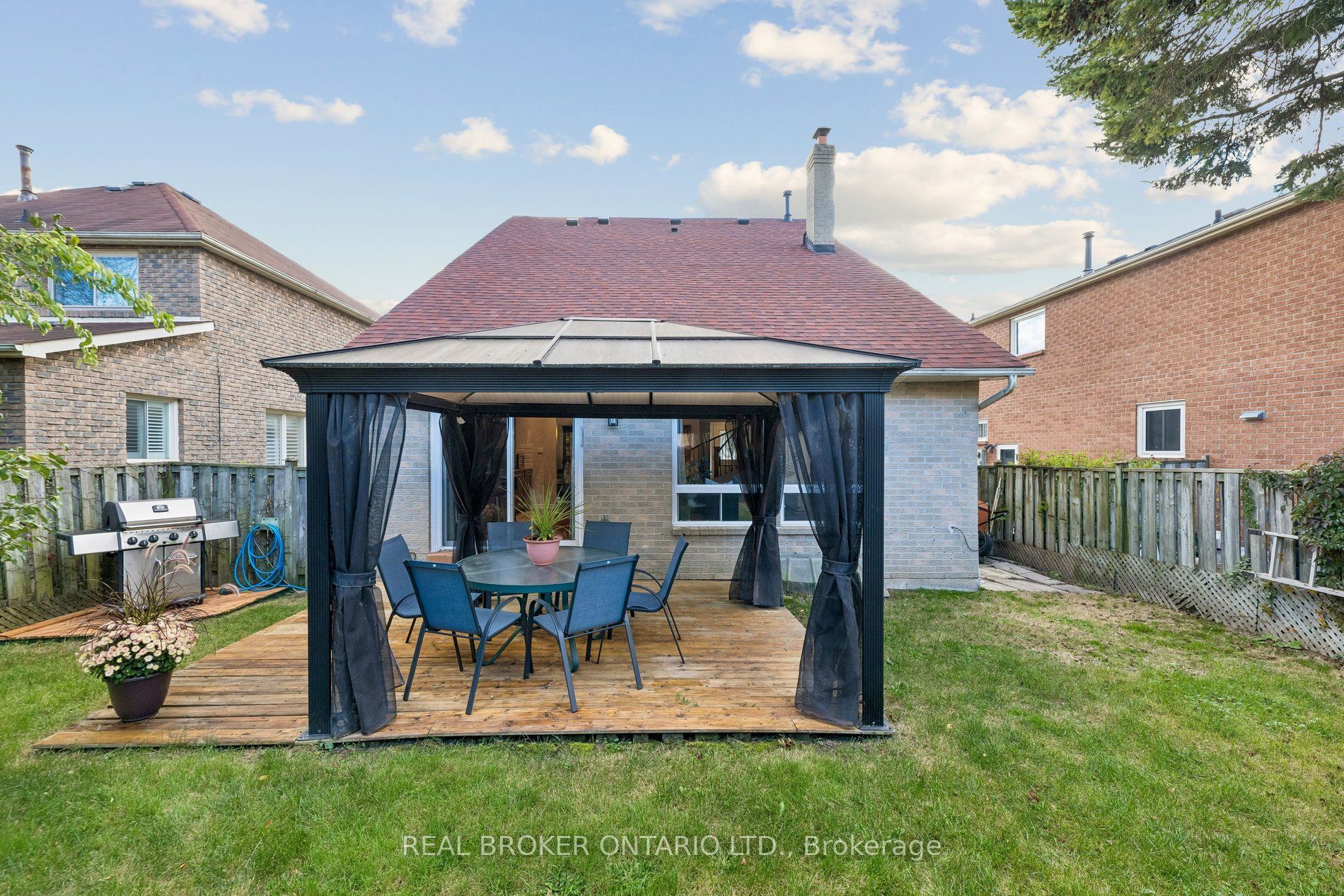 22 Ravenscroft Road Property Photo 46