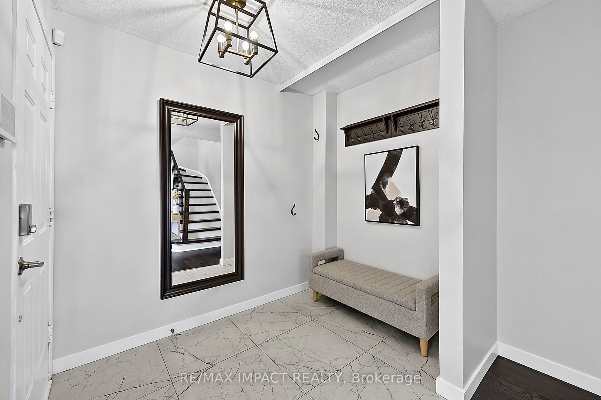 74 Yorkville Drive Property Photo 4