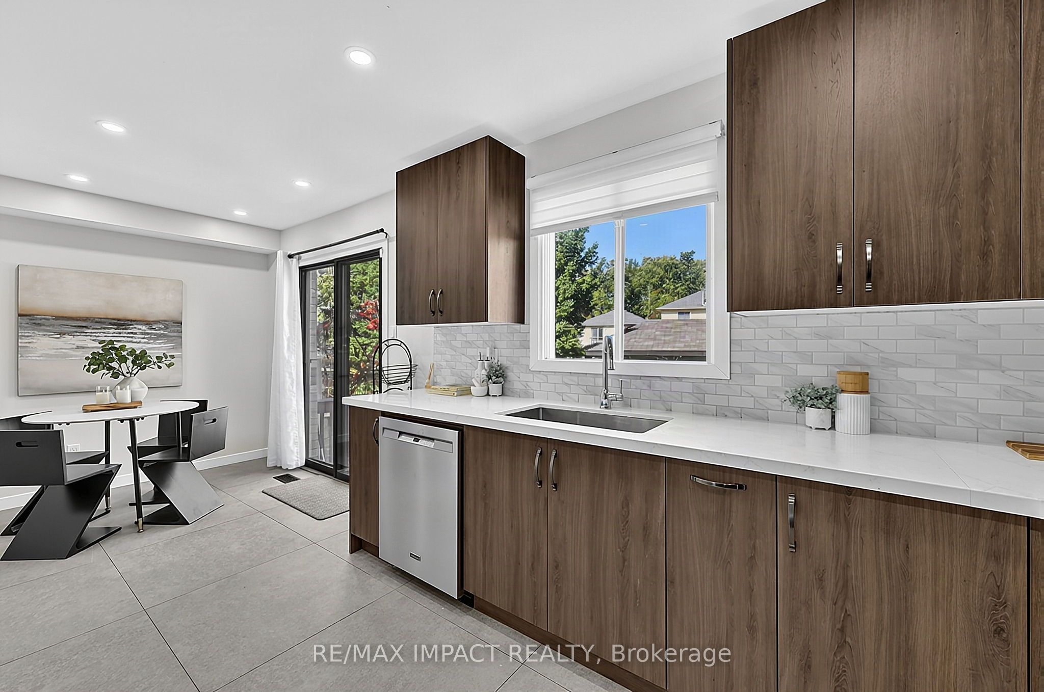74 Yorkville Drive Property Photo 16