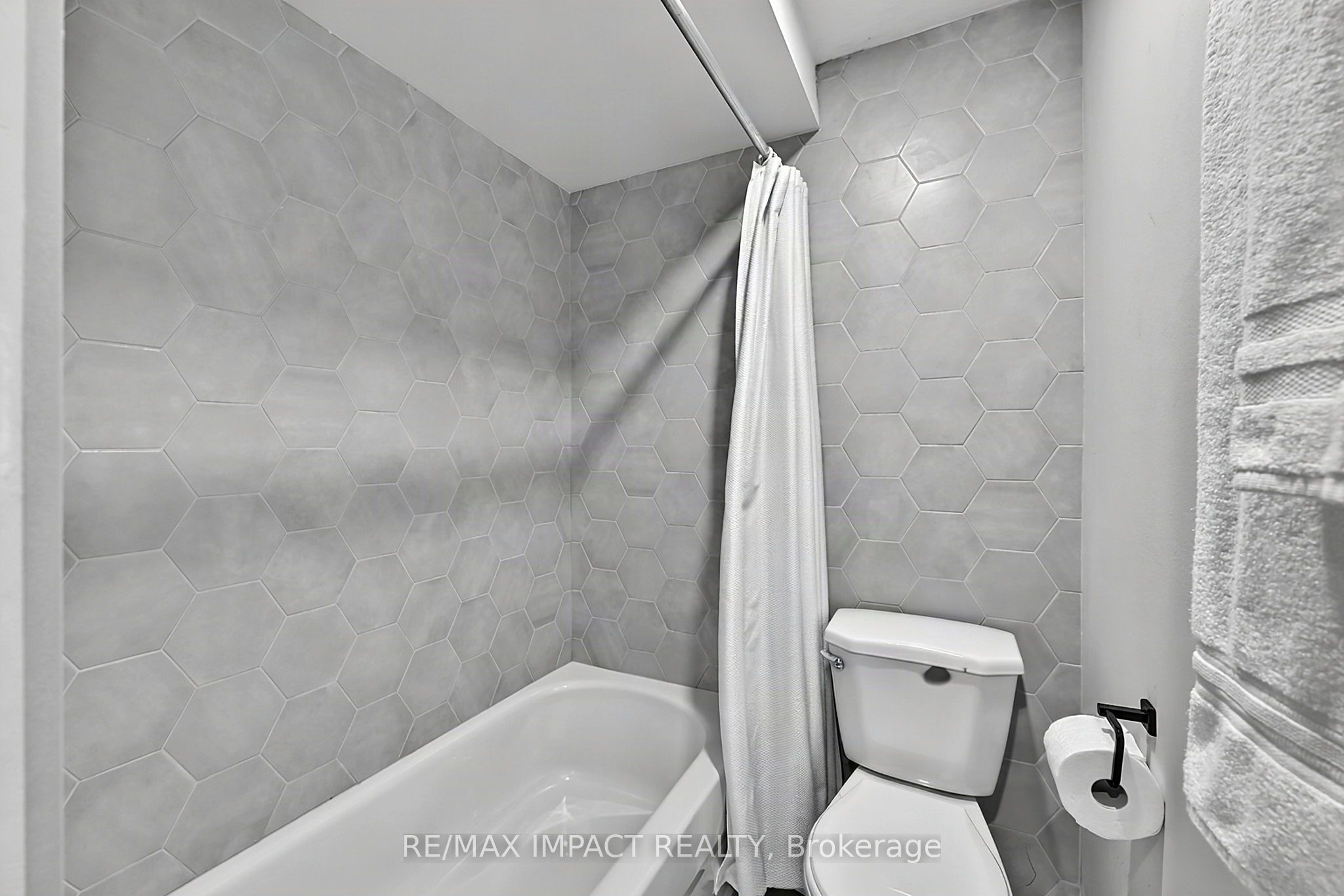 74 Yorkville Drive Property Photo 33