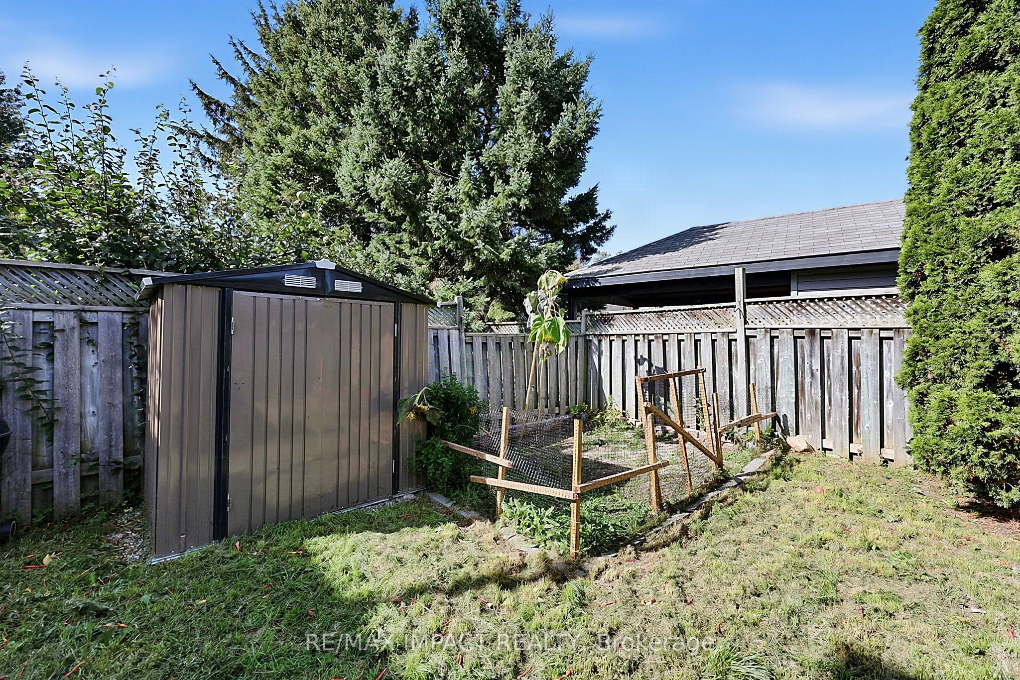 74 Yorkville Drive Property Photo 44