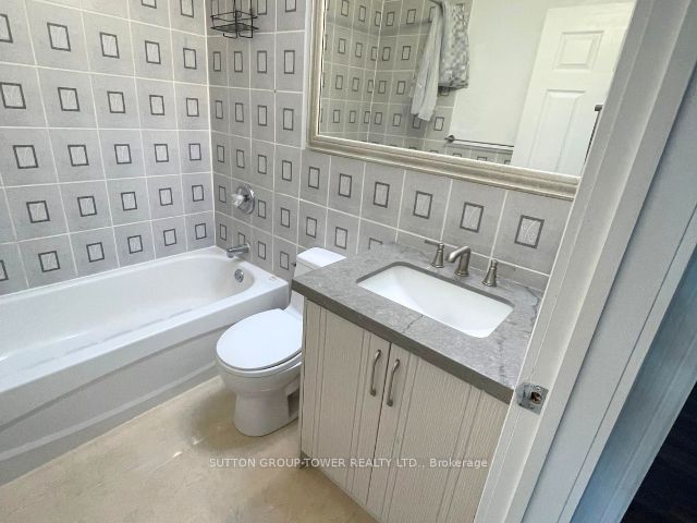1429 Kingston Road 1a Property Photo 8