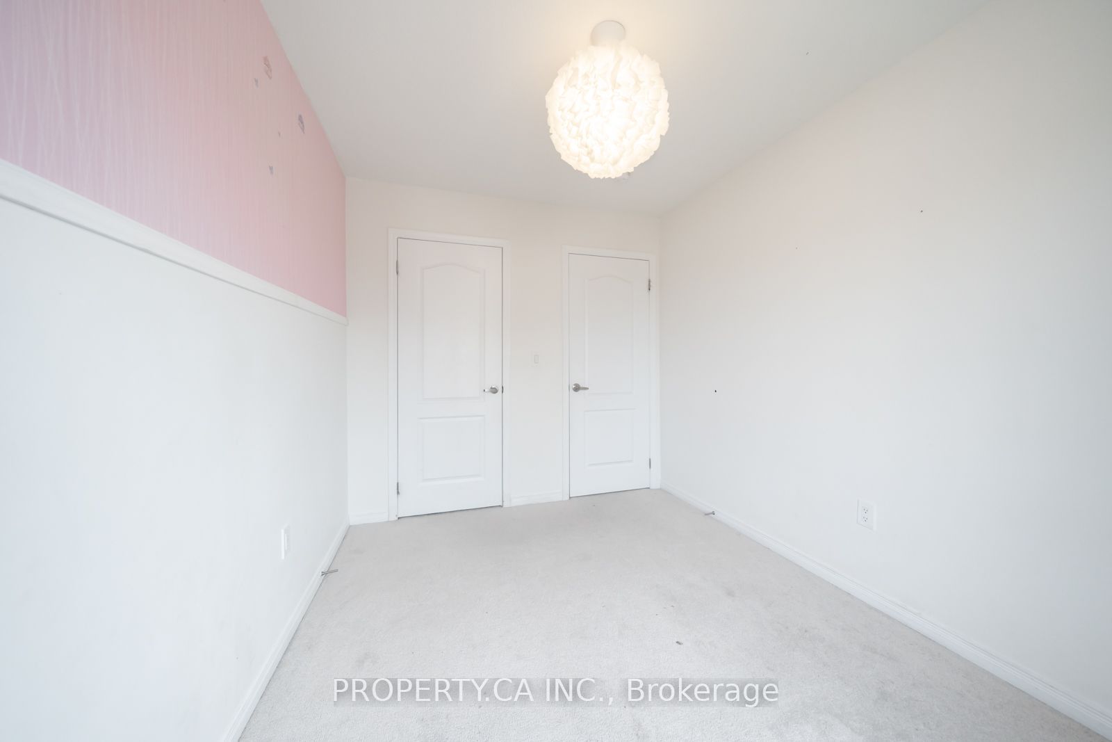 27 Healthcote Lane Property Photo 15