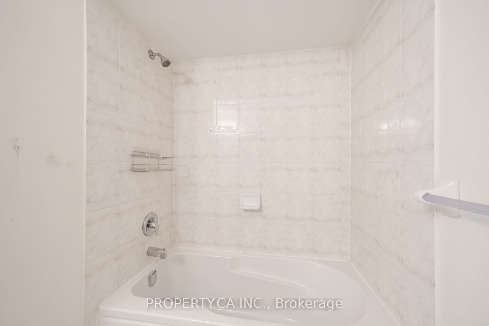 27 Healthcote Lane Property Photo 17