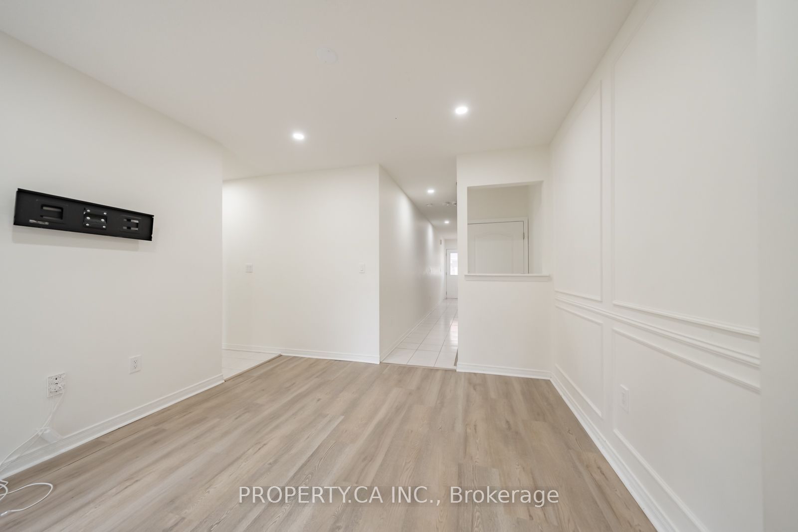 27 Healthcote Lane Property Photo 28