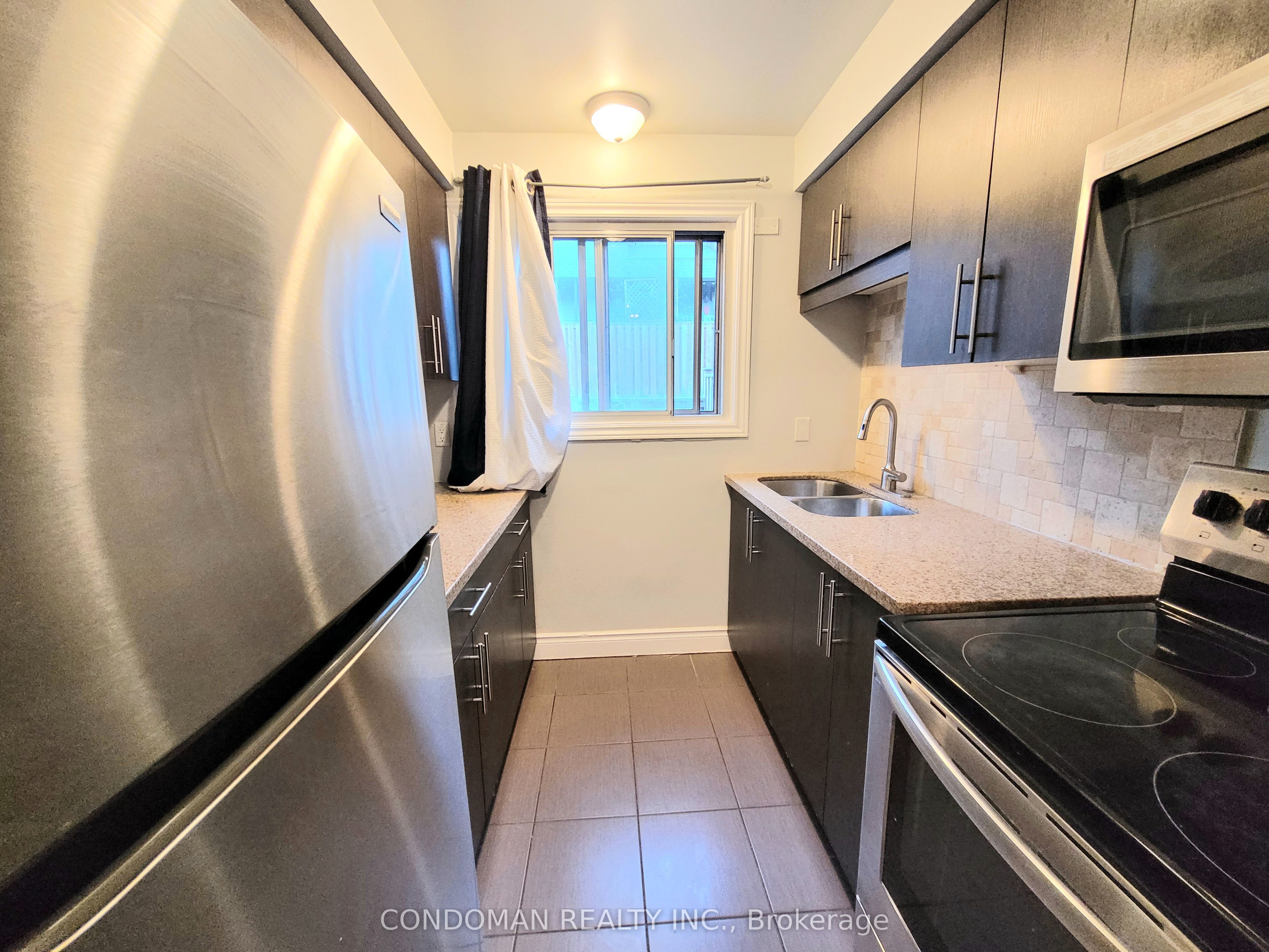 477 Dean Avenue 29 Property Photo 3