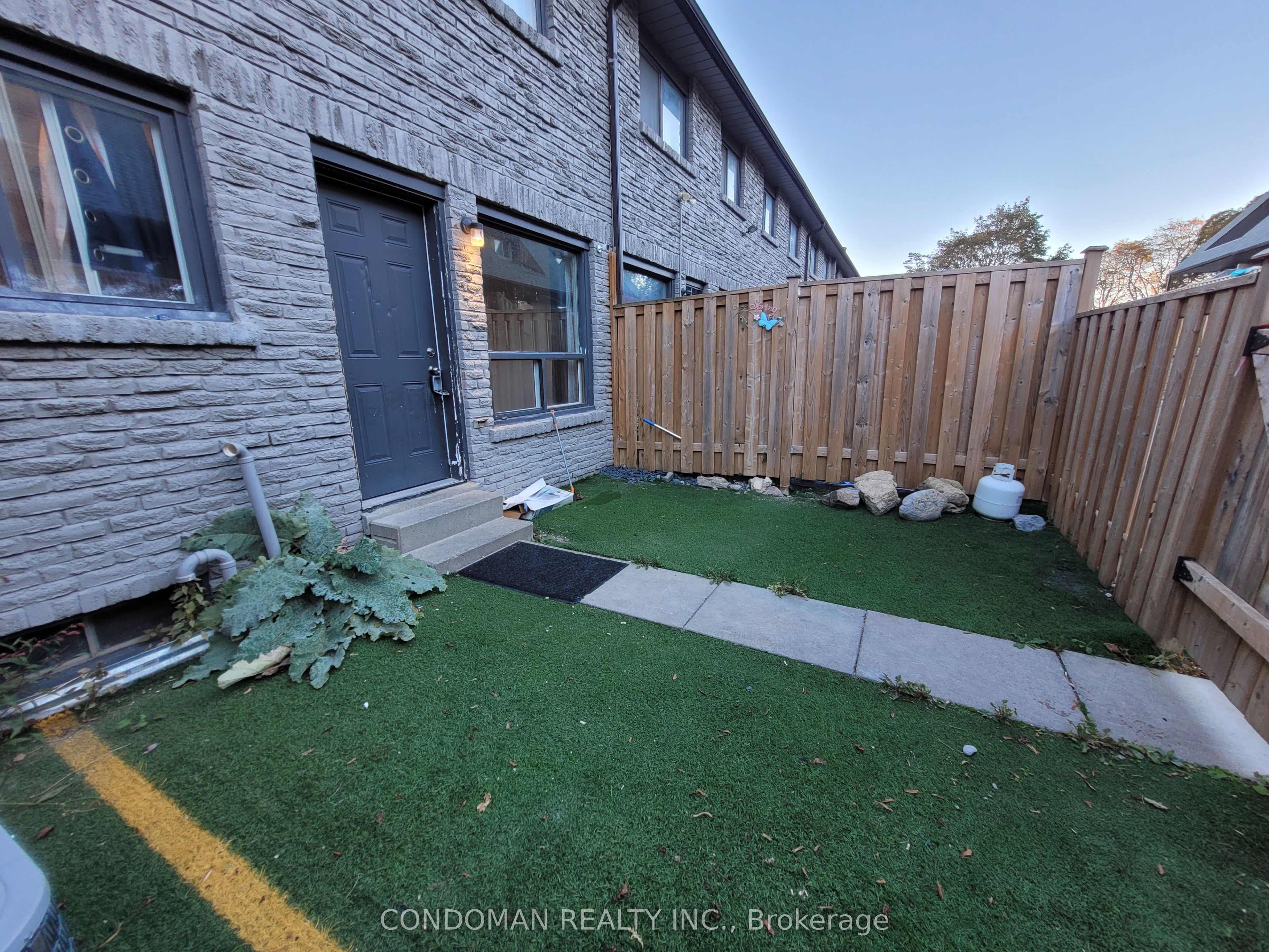 477 Dean Avenue 29 Property Photo 16