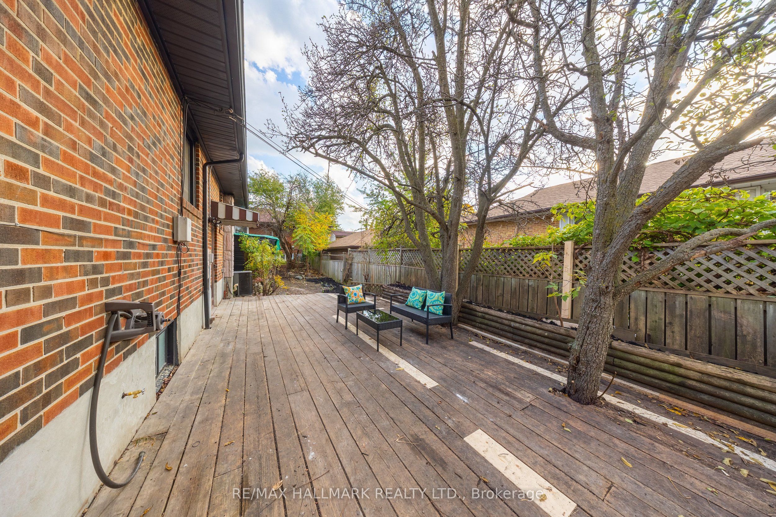 104 Benshire Drive Property Photo 38