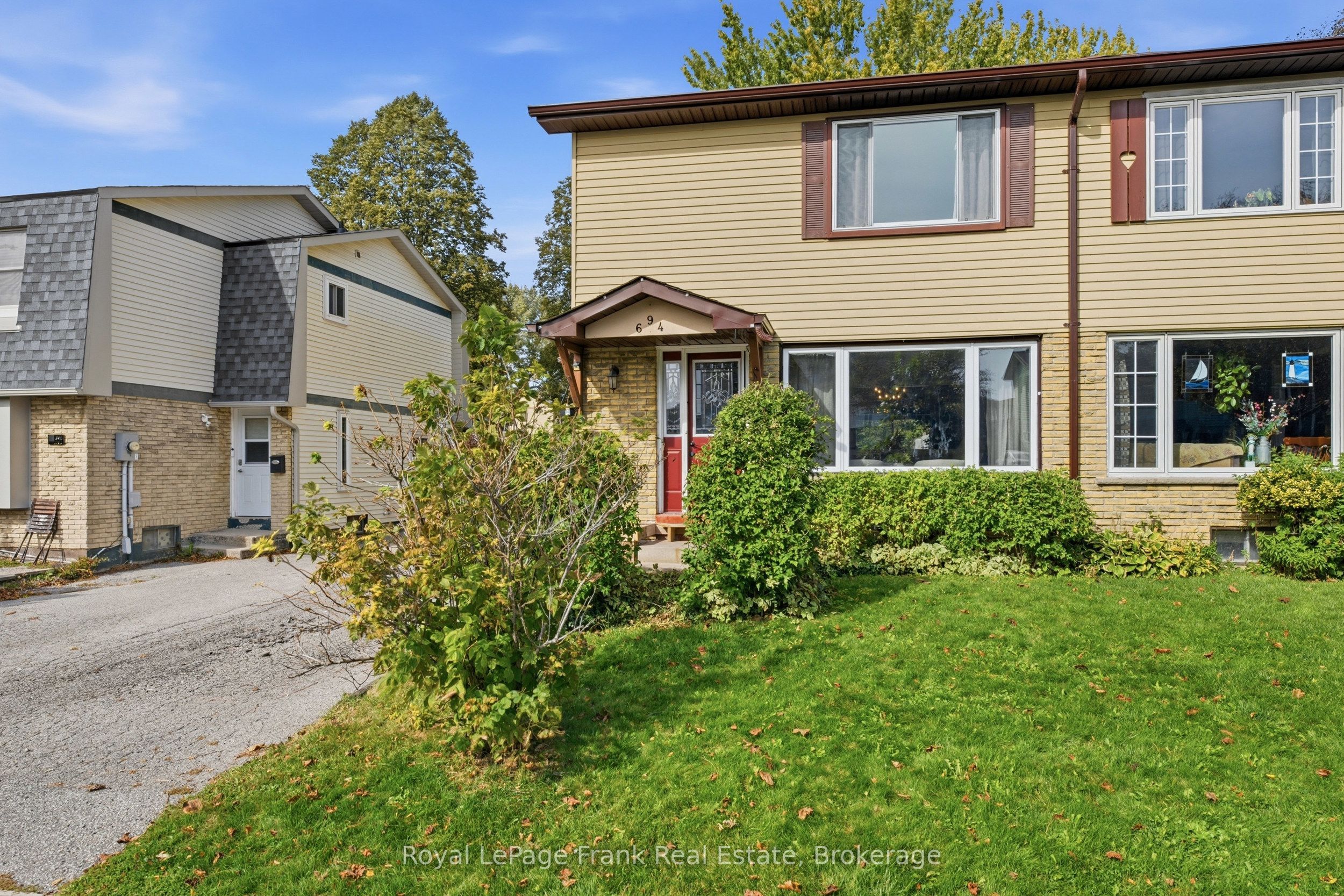694 Hillcroft Street Property Photo 1
